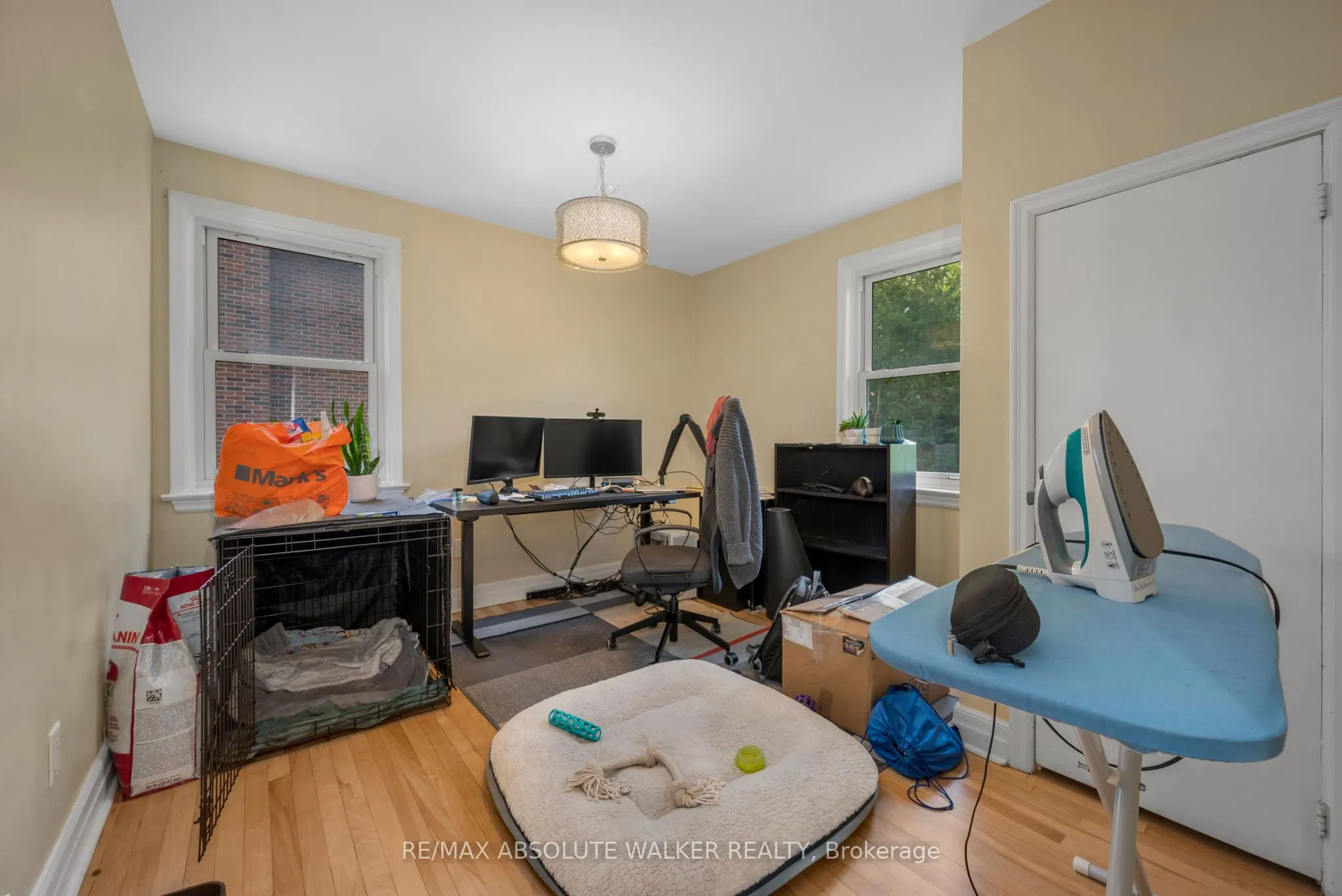899 Maplewood Avenue