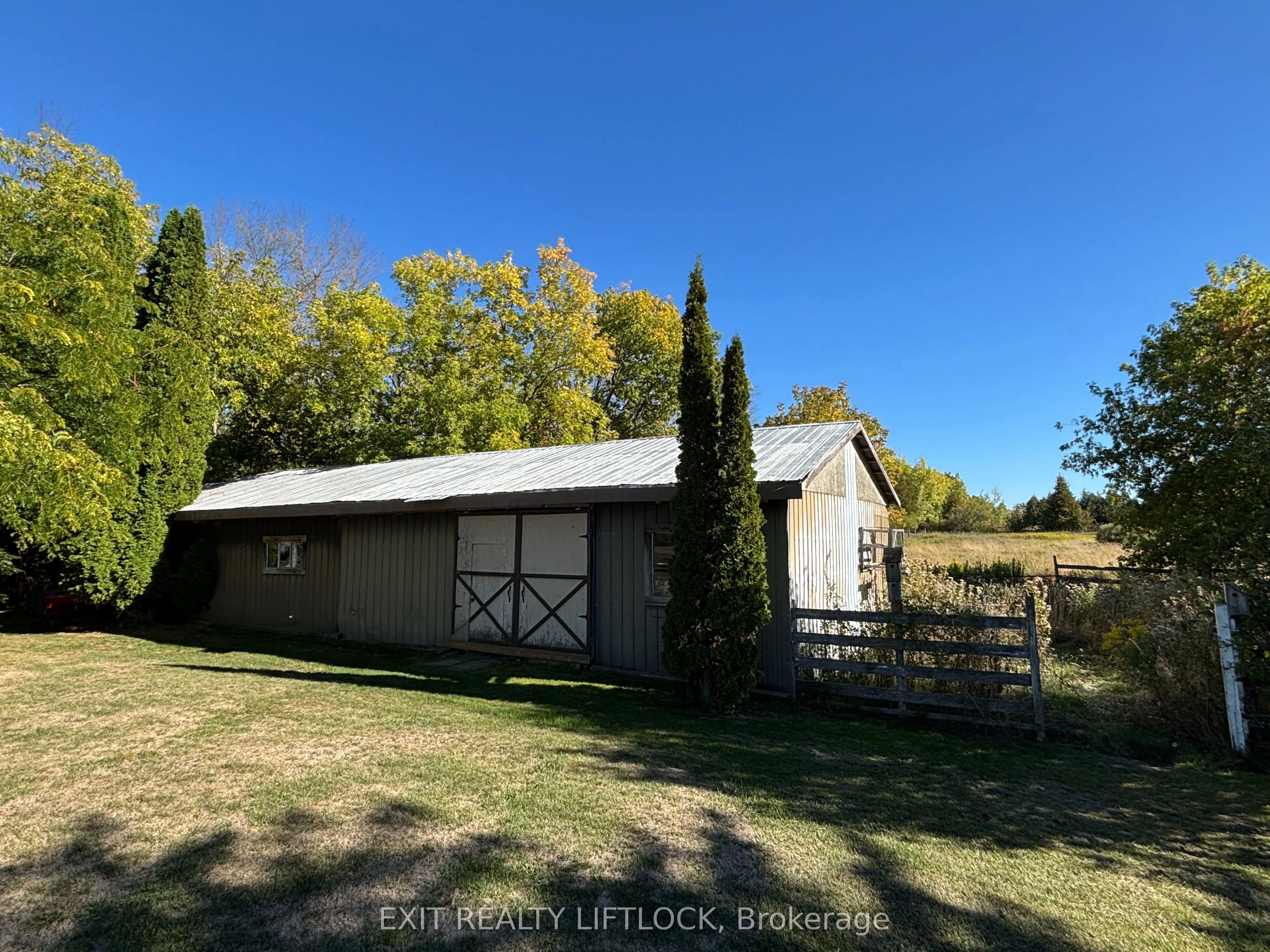 2725 Dummer Asphodel Road