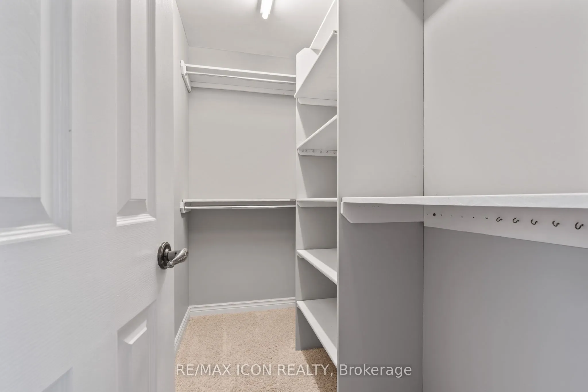 65 Fiddlers Green Road, #1