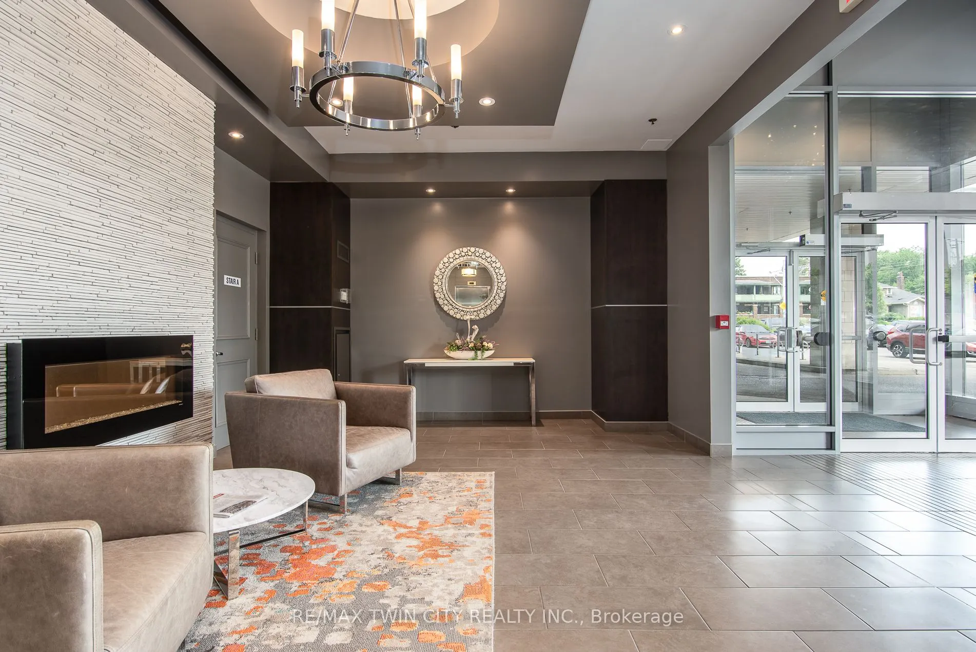 191 King Street S, #1306