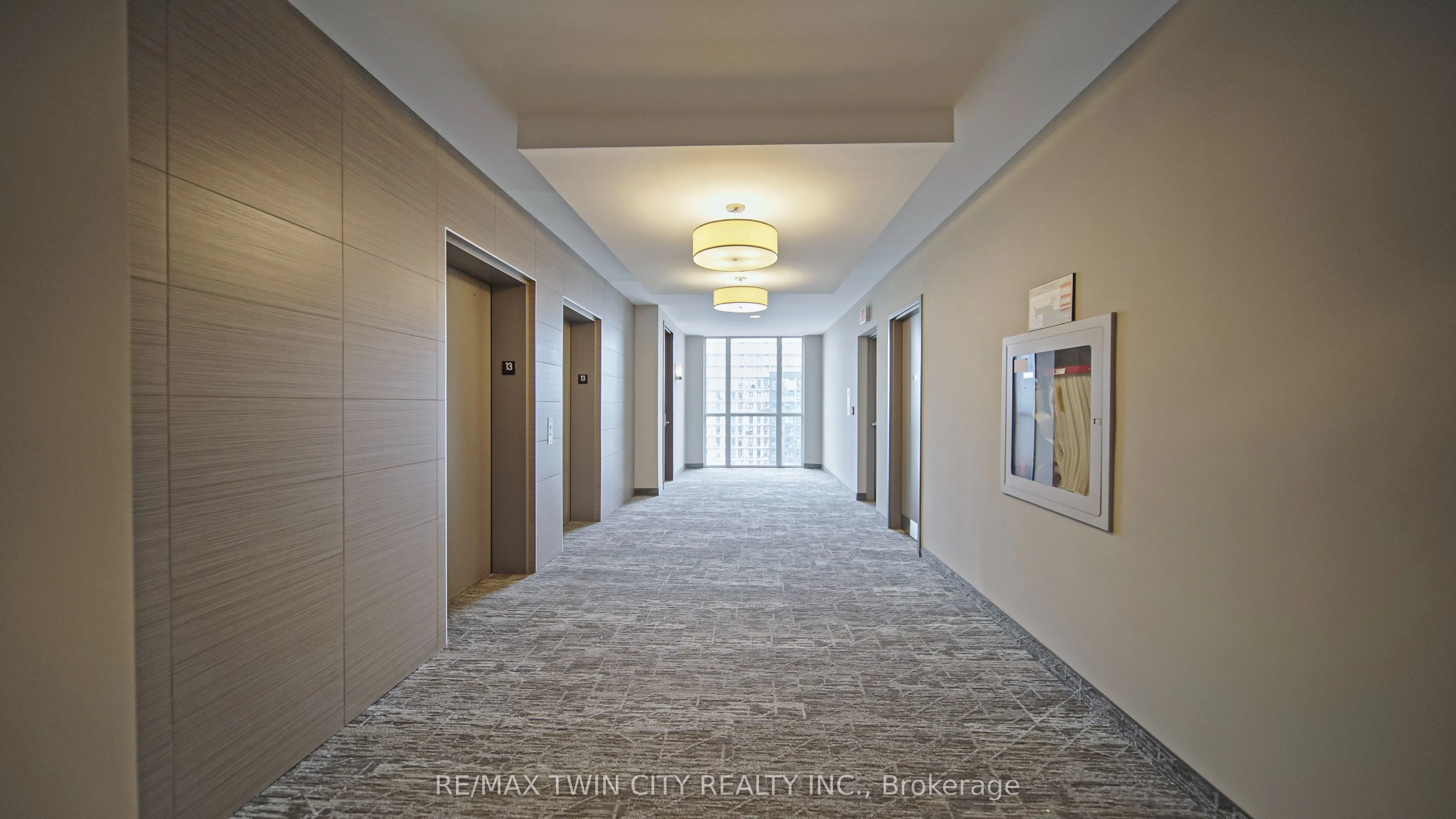 191 King Street S, #1306