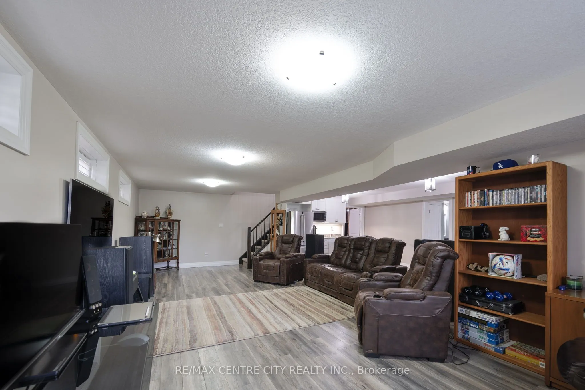 2800 Sheffield Place