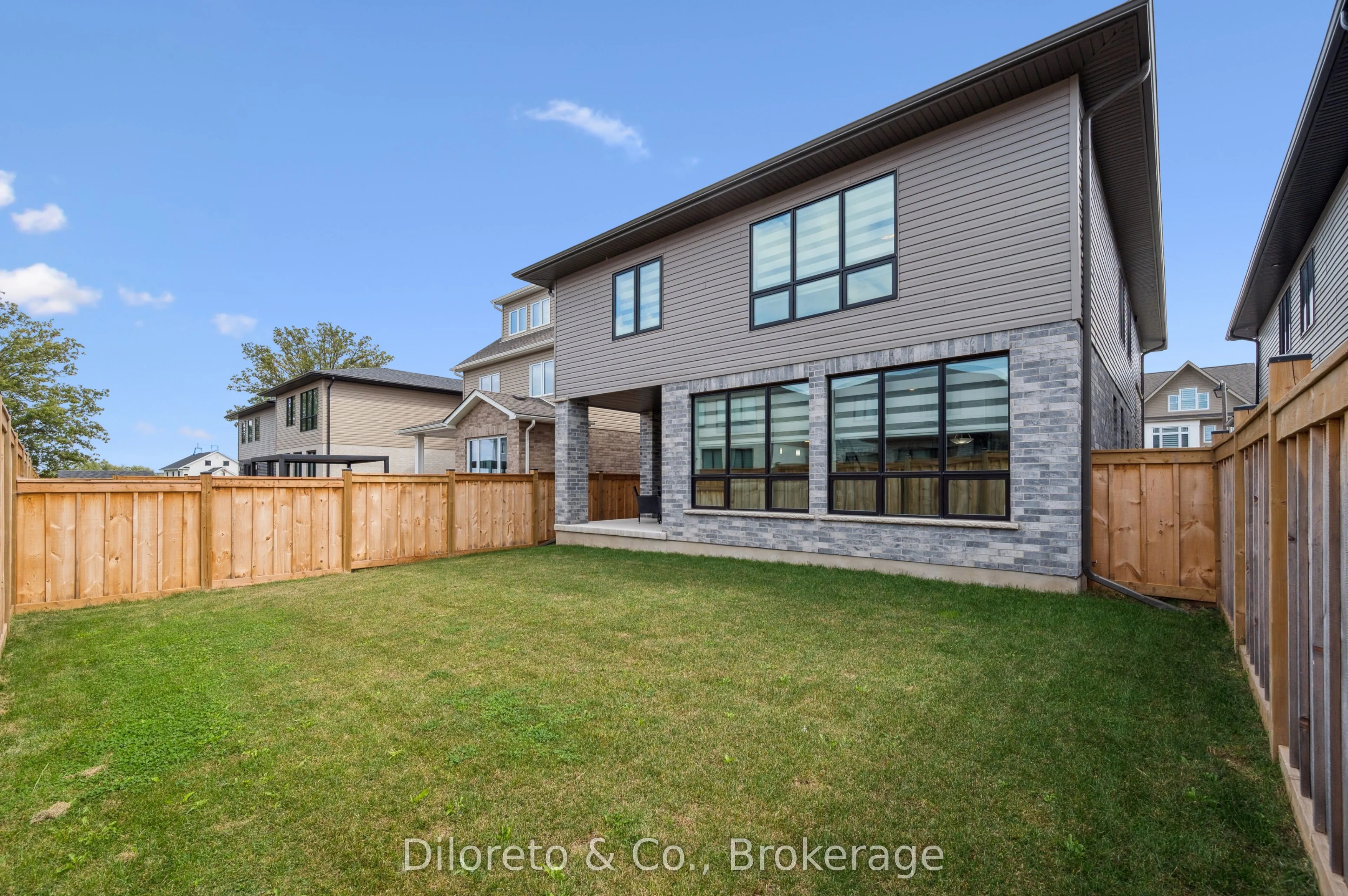 8 Ryder Avenue