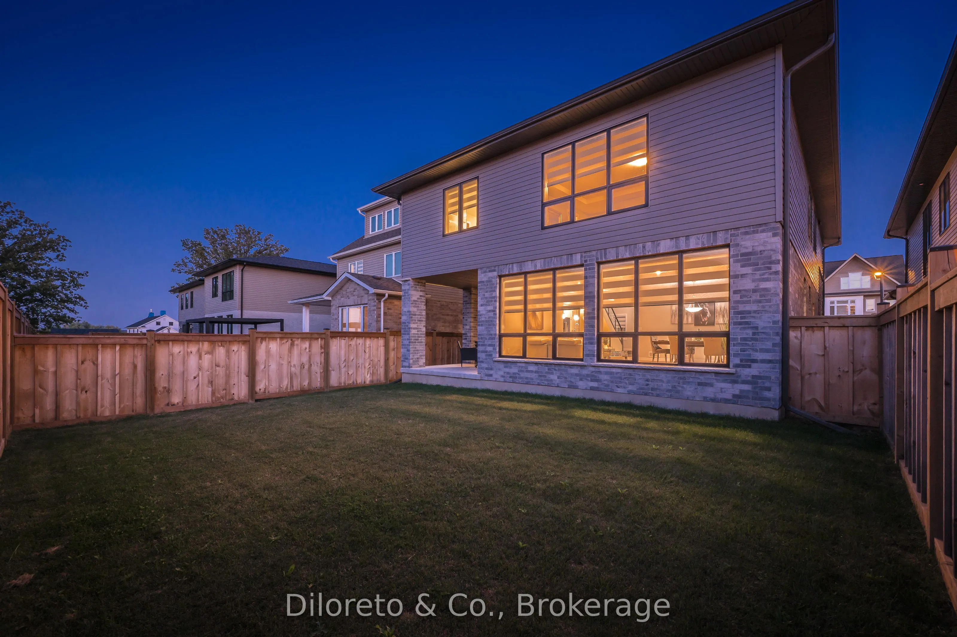 8 Ryder Avenue