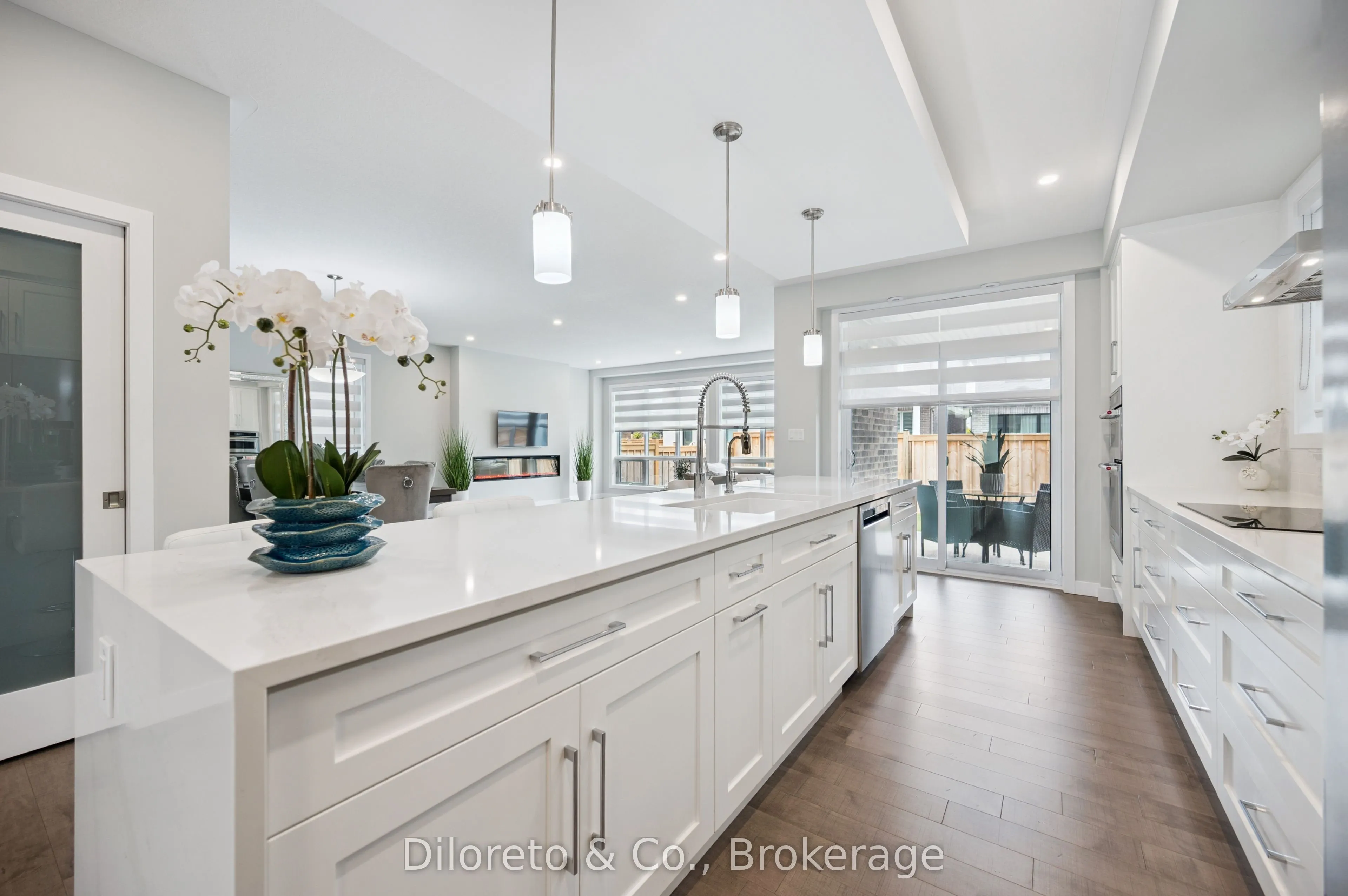 8 Ryder Avenue