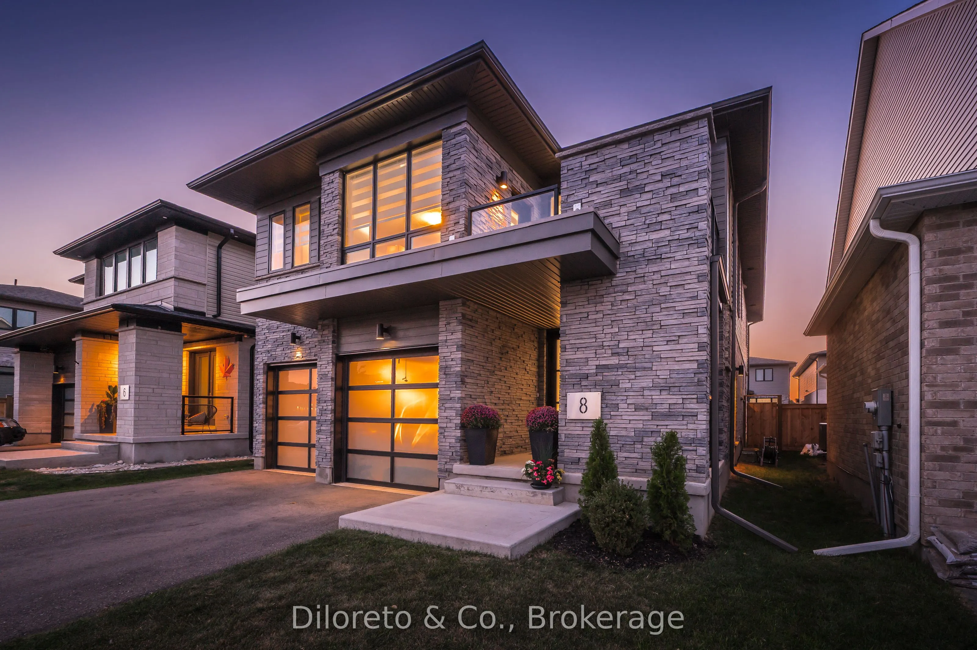 8 Ryder Avenue