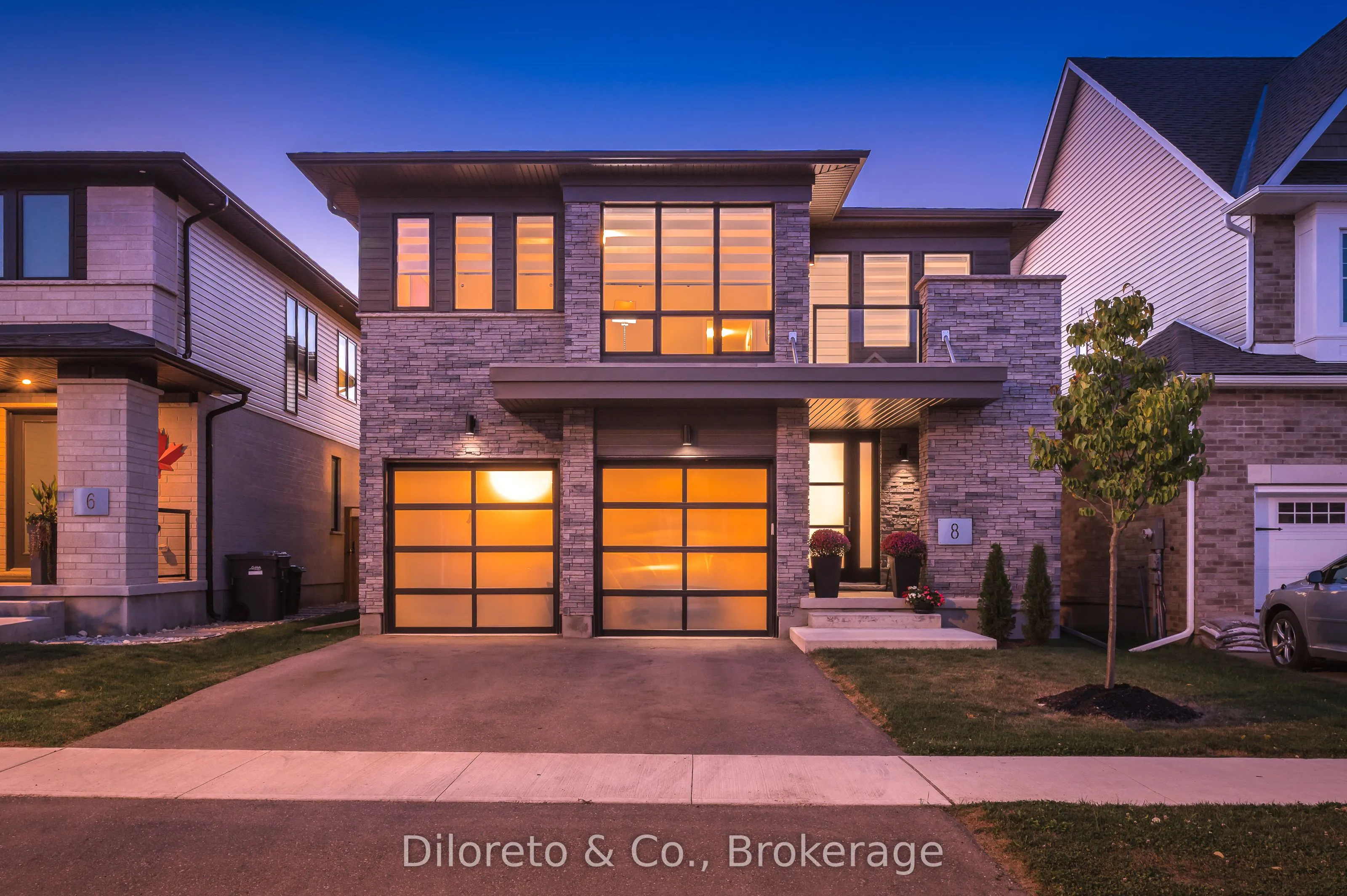 8 Ryder Avenue