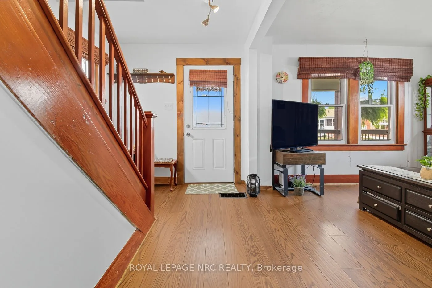 508 Main Street W