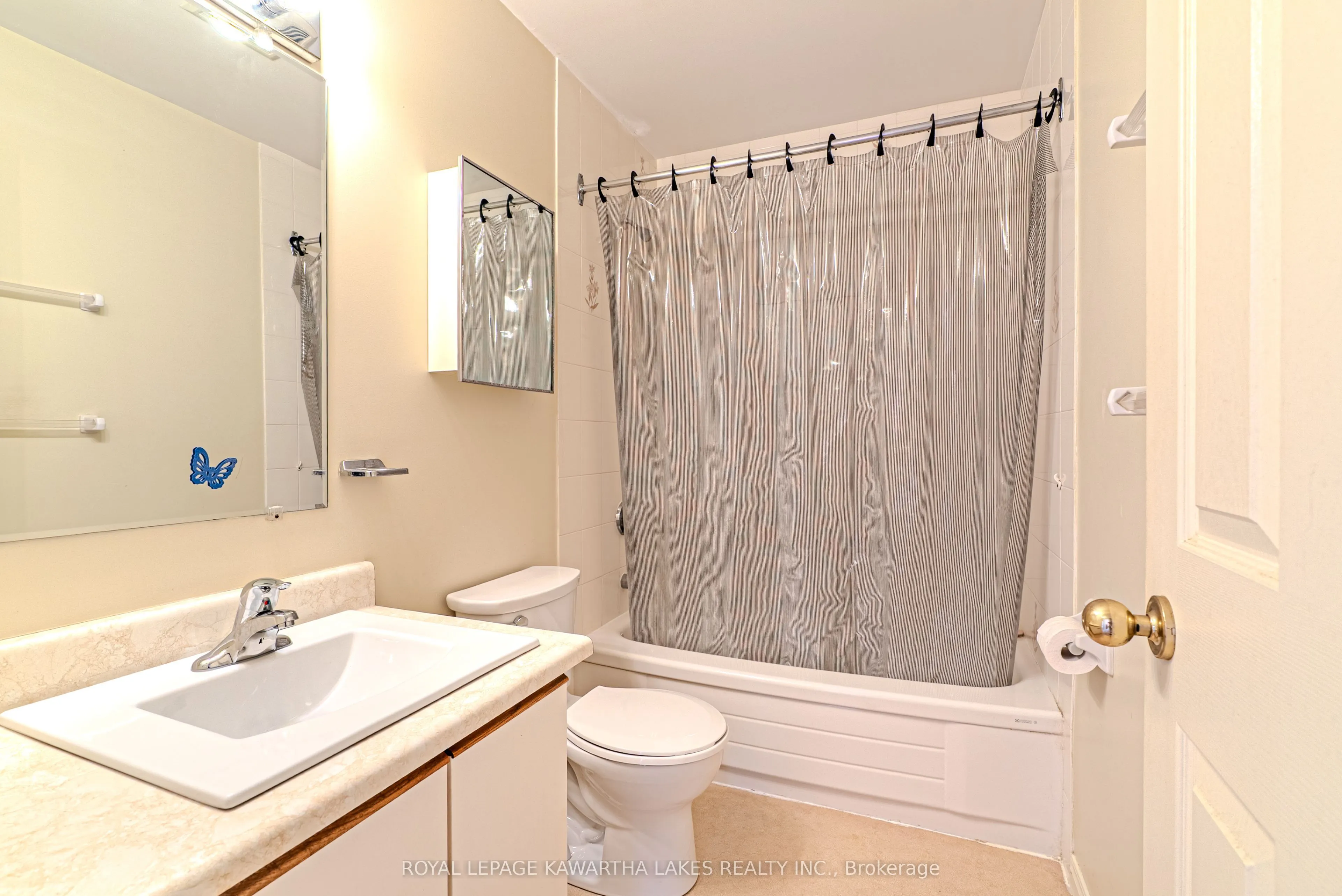 2 Heritage Way, #215