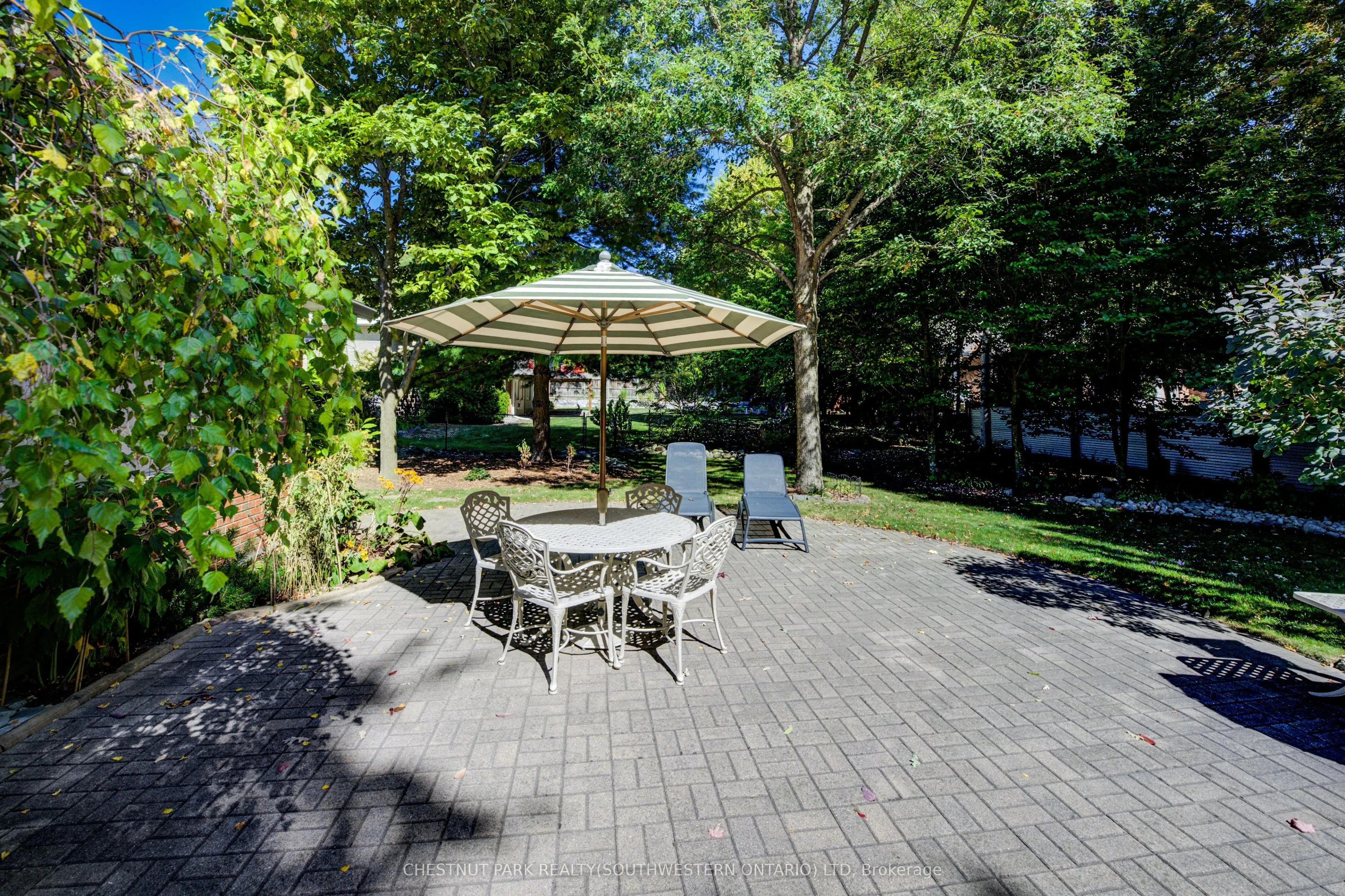 9 Monticello Crescent