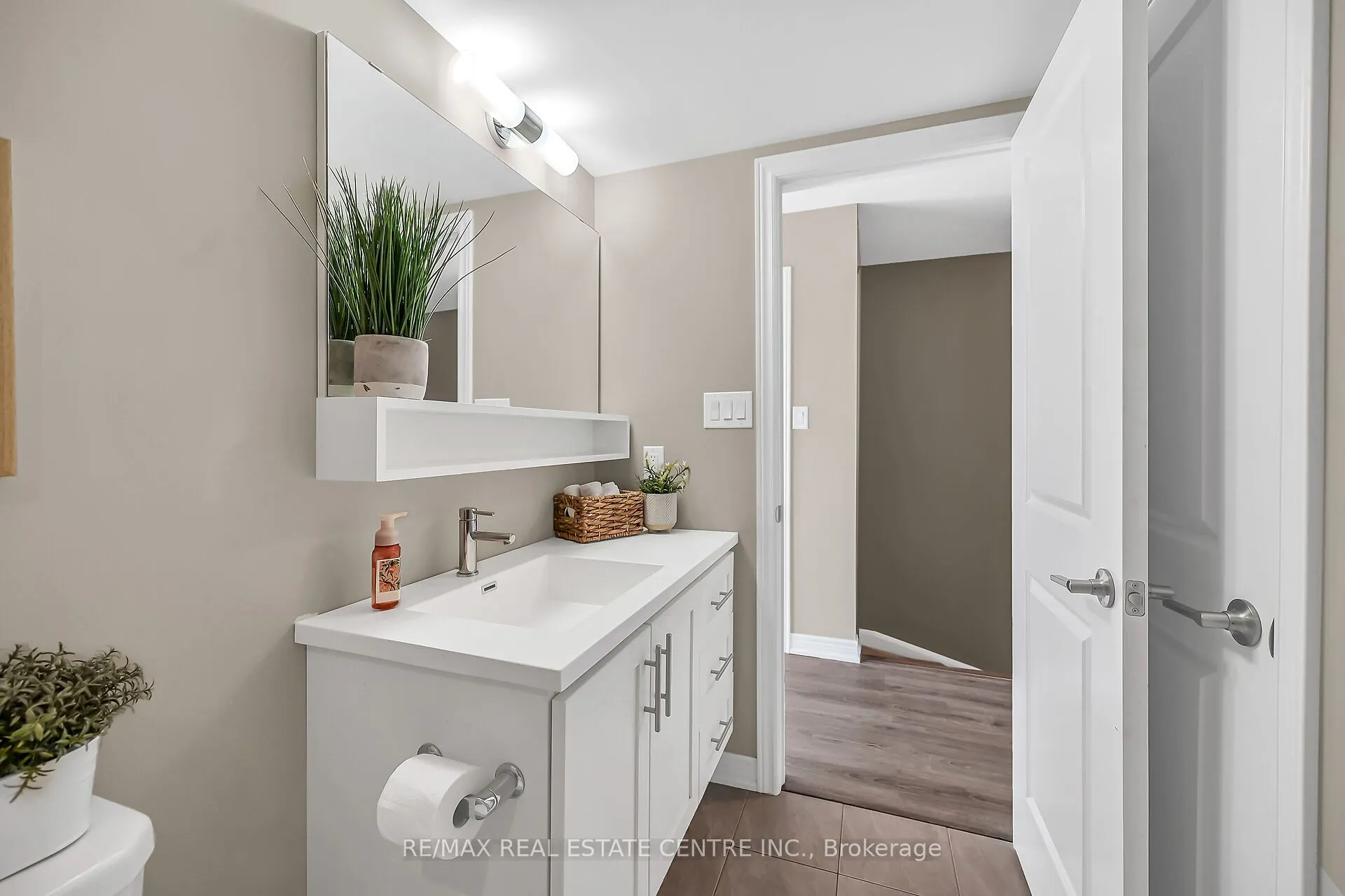 61 Esplanade Lane, #10