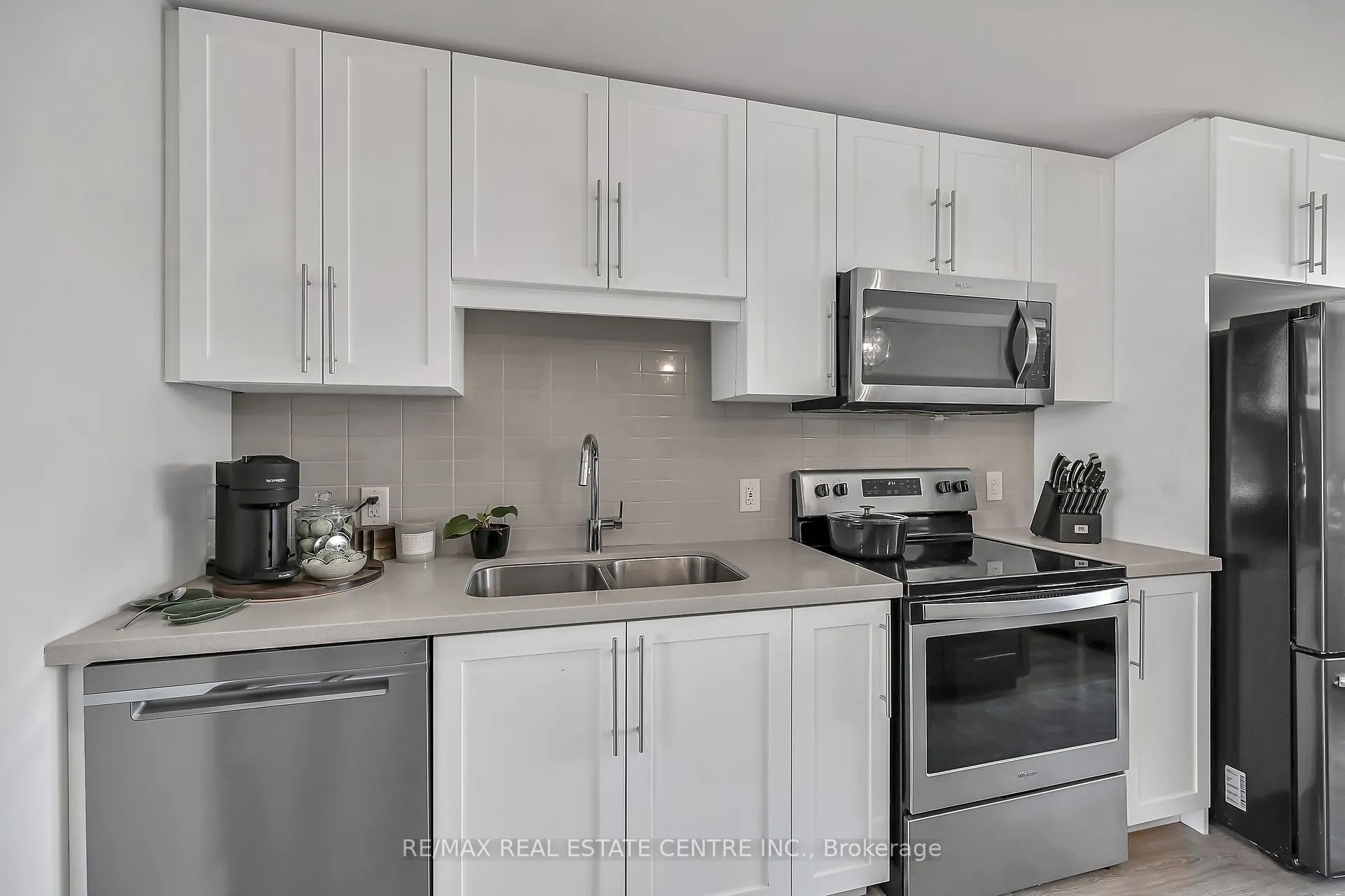 61 Esplanade Lane, #10