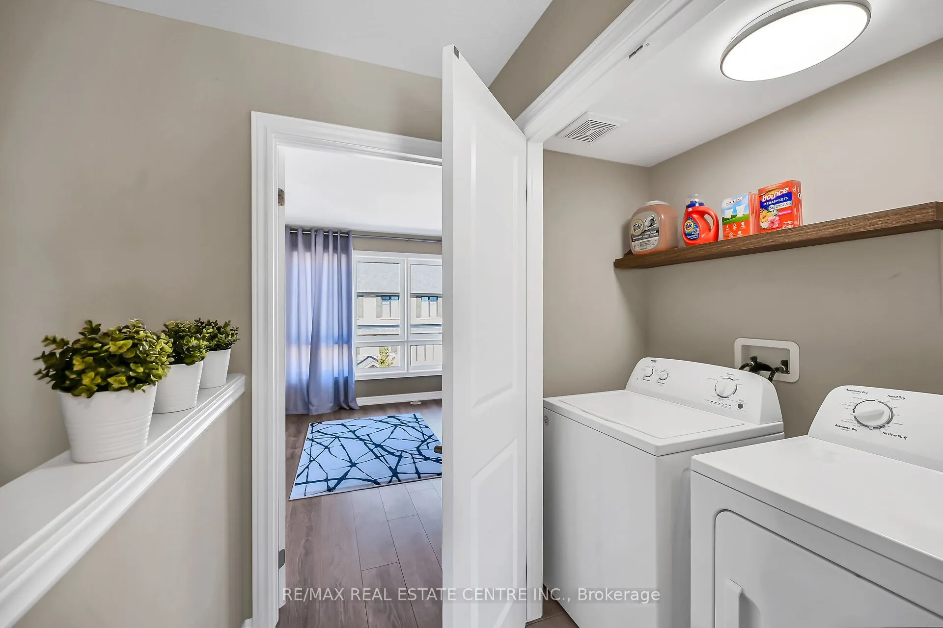 61 Esplanade Lane, #10