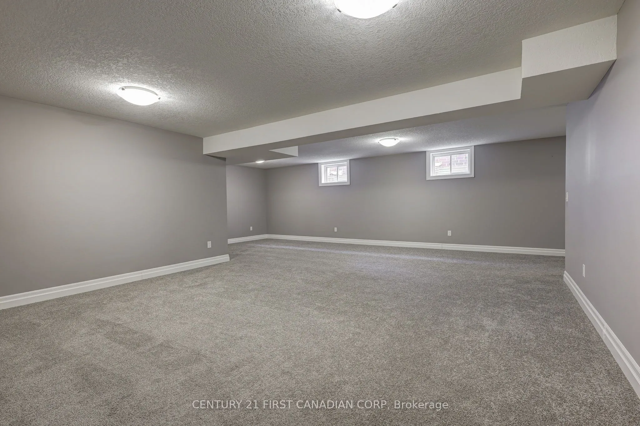 696 BENNETT Crescent