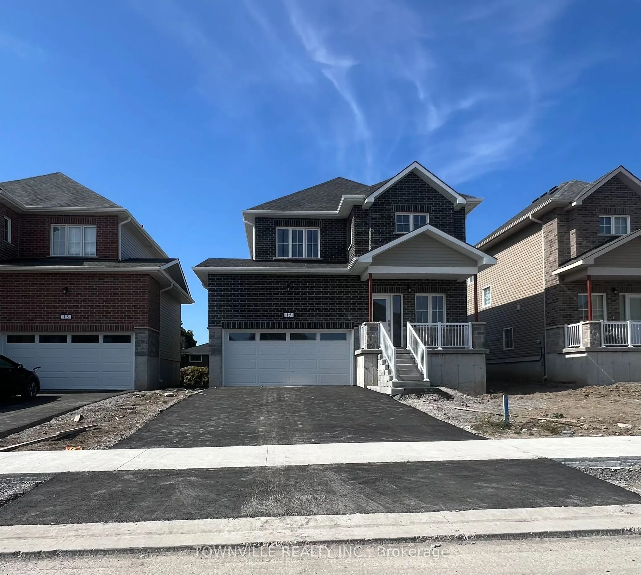 15 Bradden Crescent