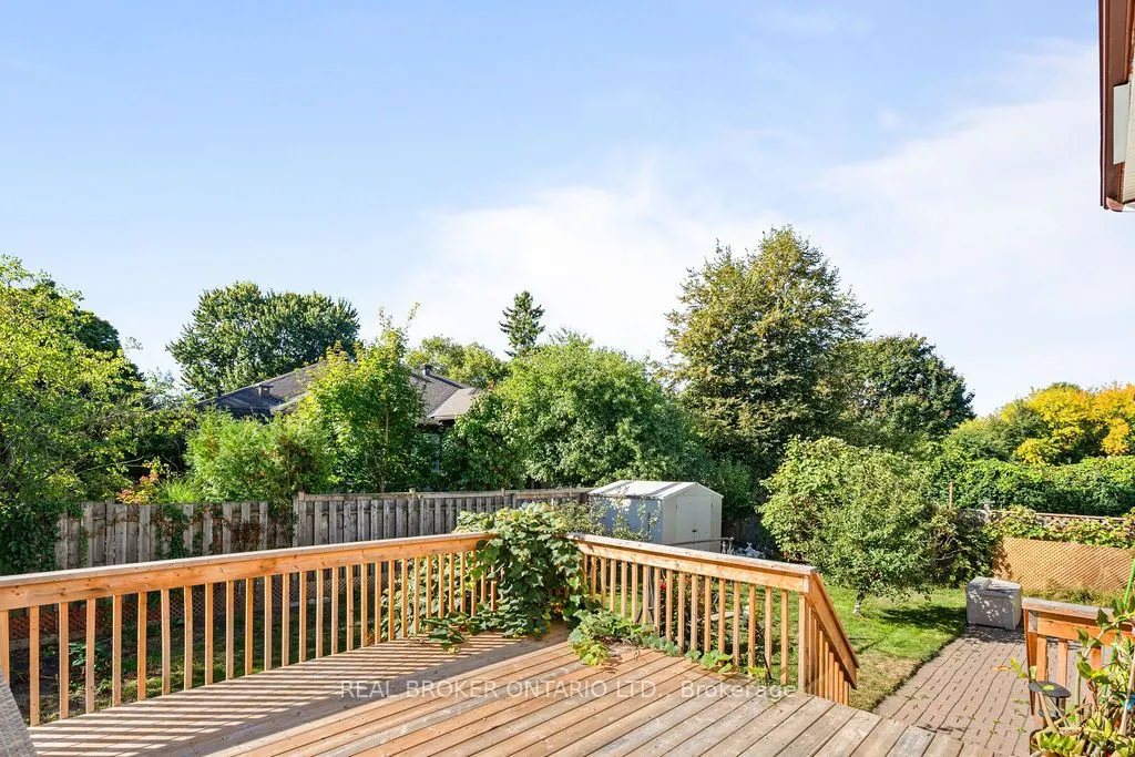 99 Queensline Drive