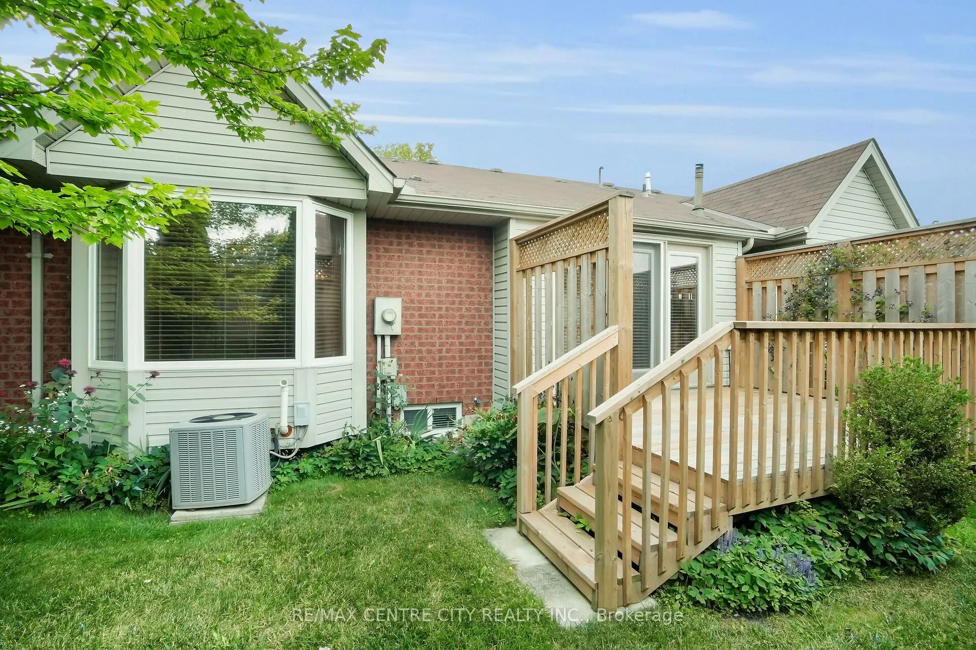 875 Thistledown Way, #25