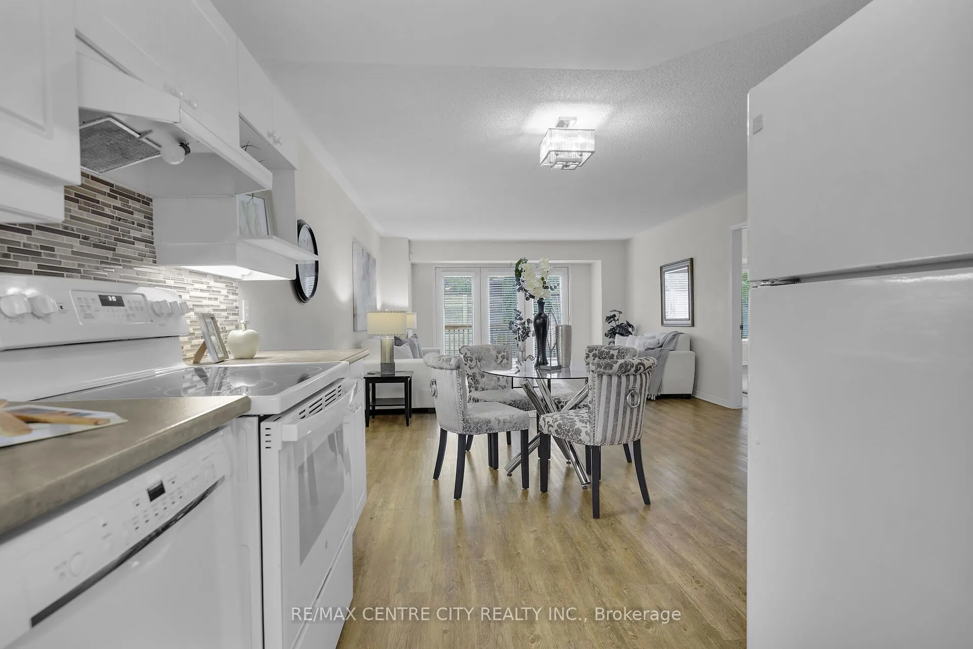875 Thistledown Way, #25
