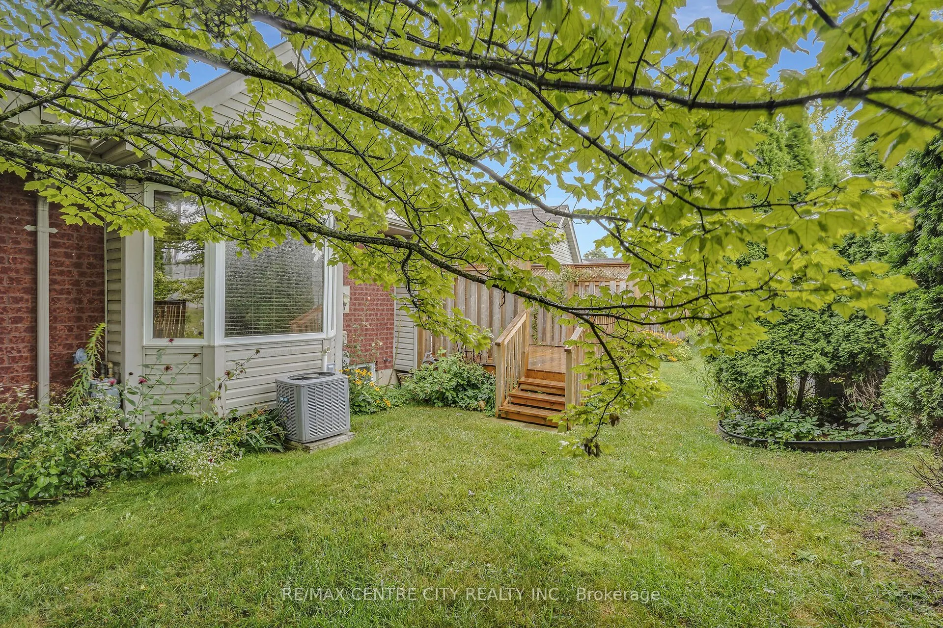 875 Thistledown Way, #25