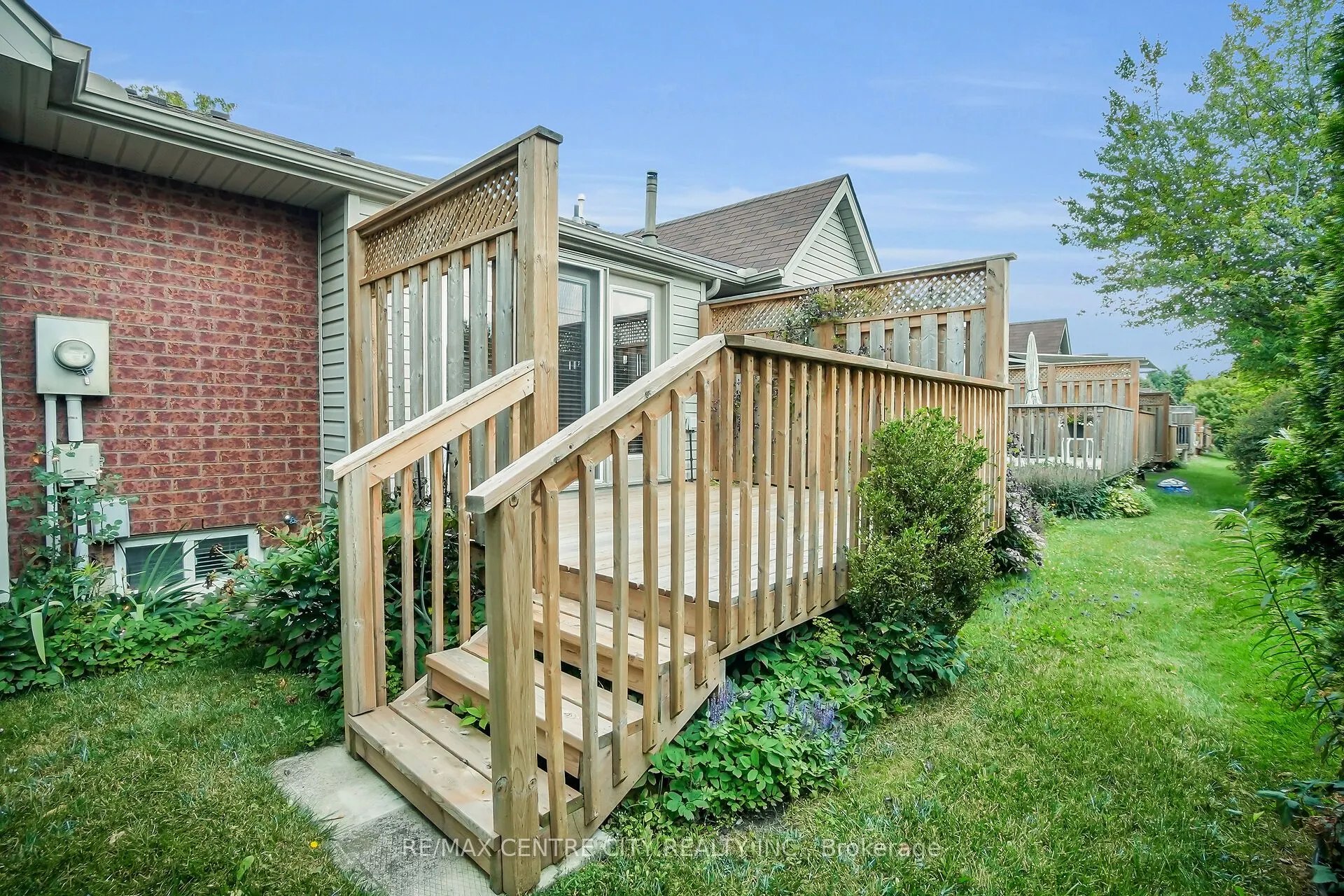 875 Thistledown Way, #25