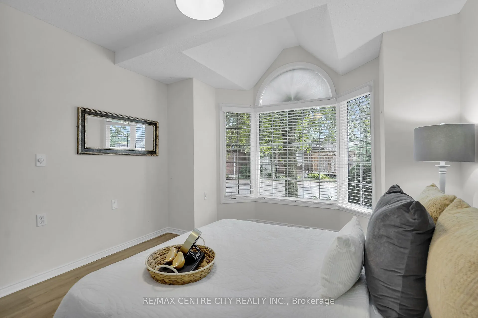 875 Thistledown Way, #25