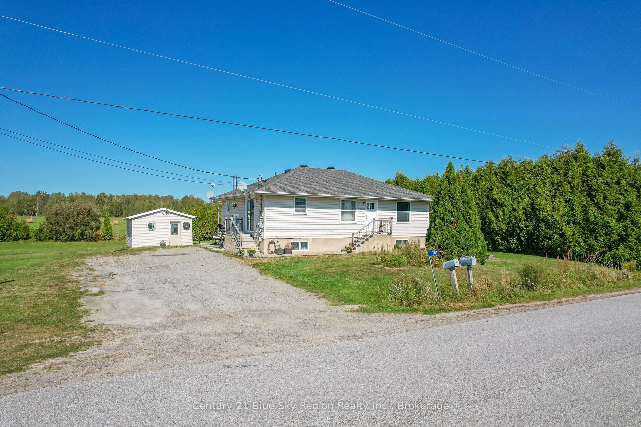 781 Lalande Road