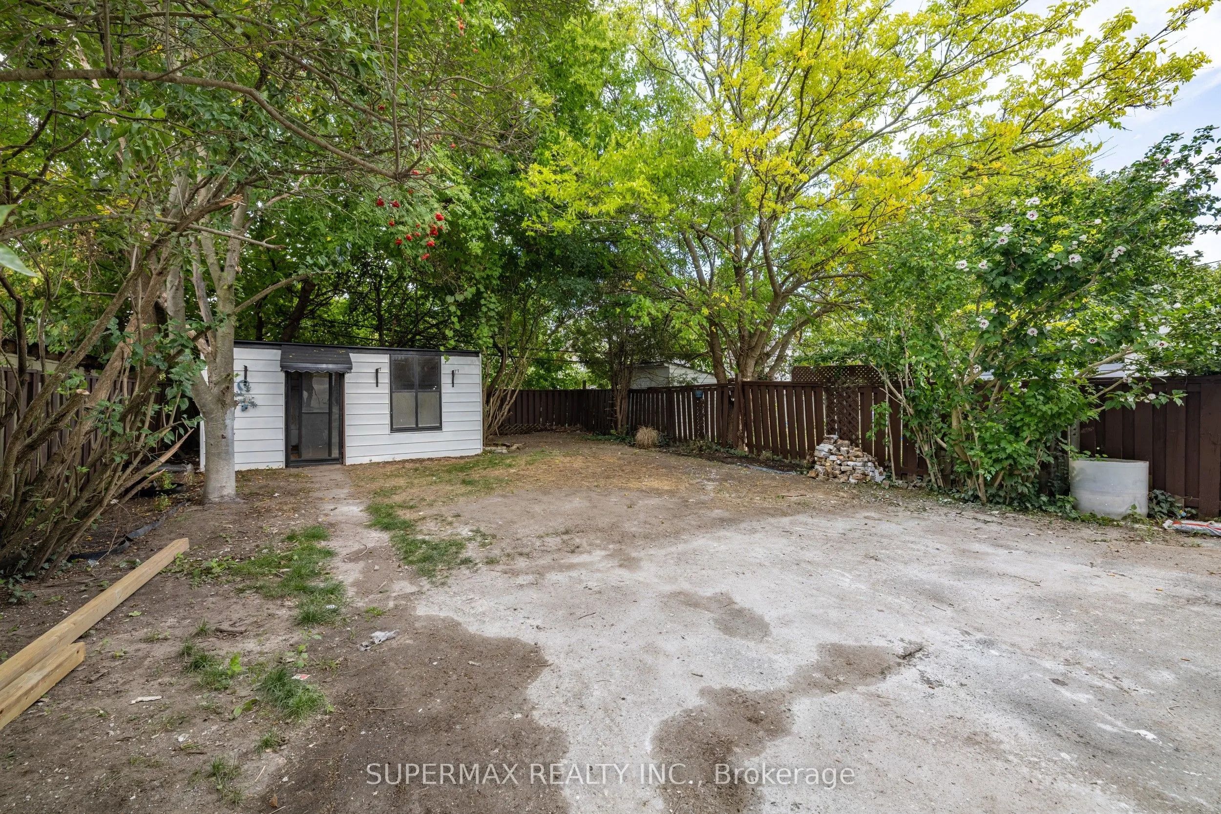 156 Brisbin Street