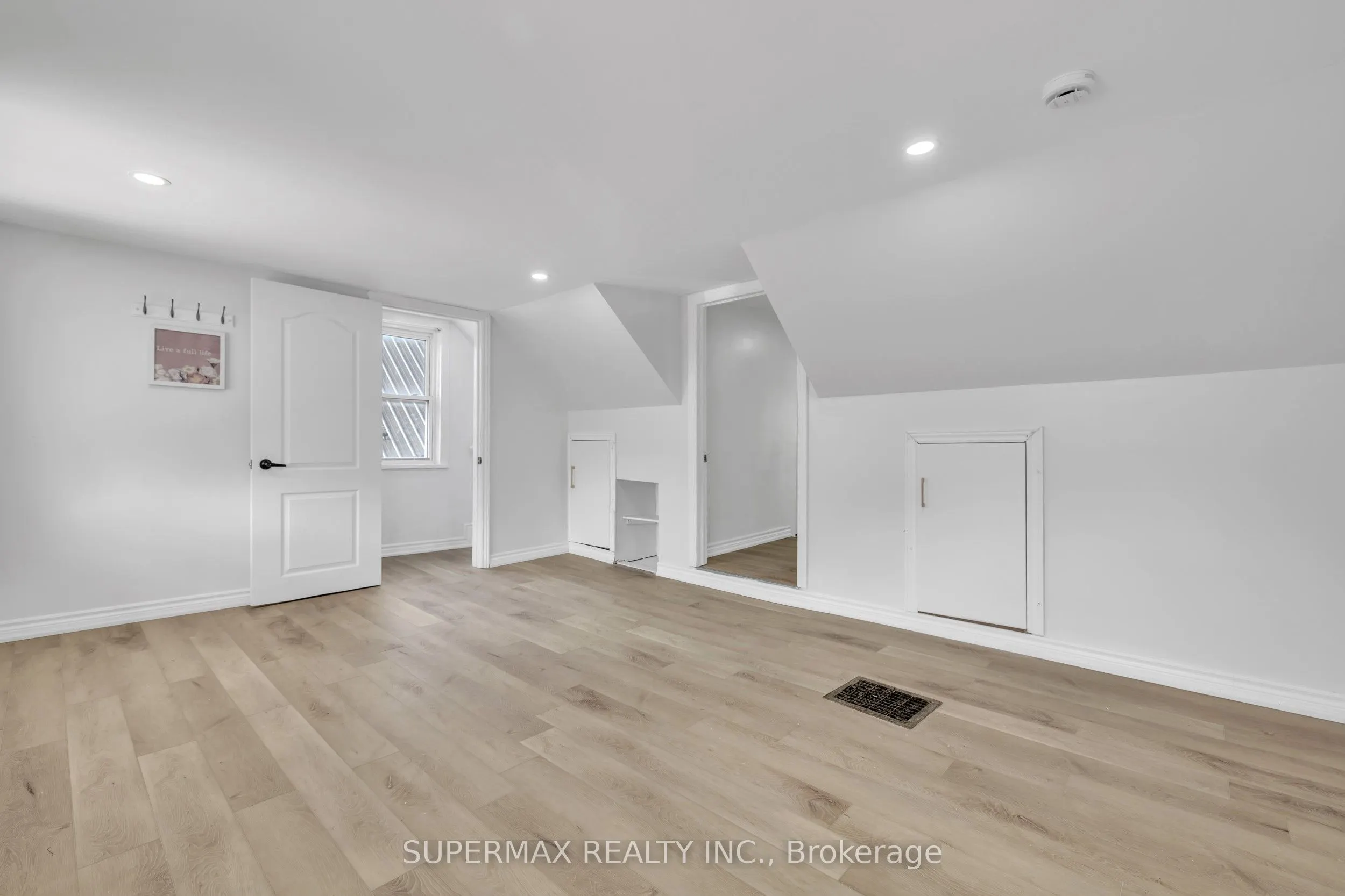 156 Brisbin Street