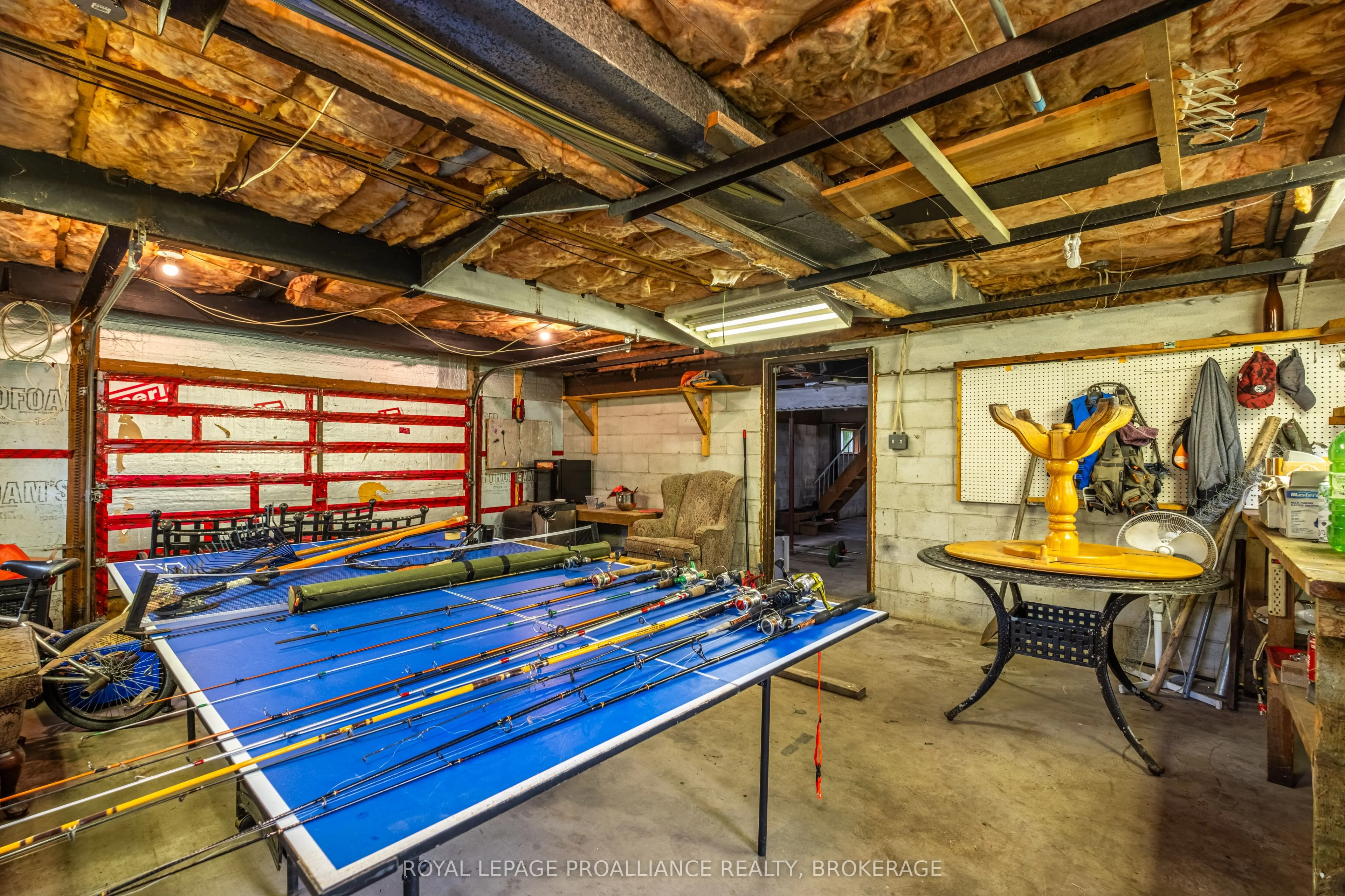 32 Old River Road