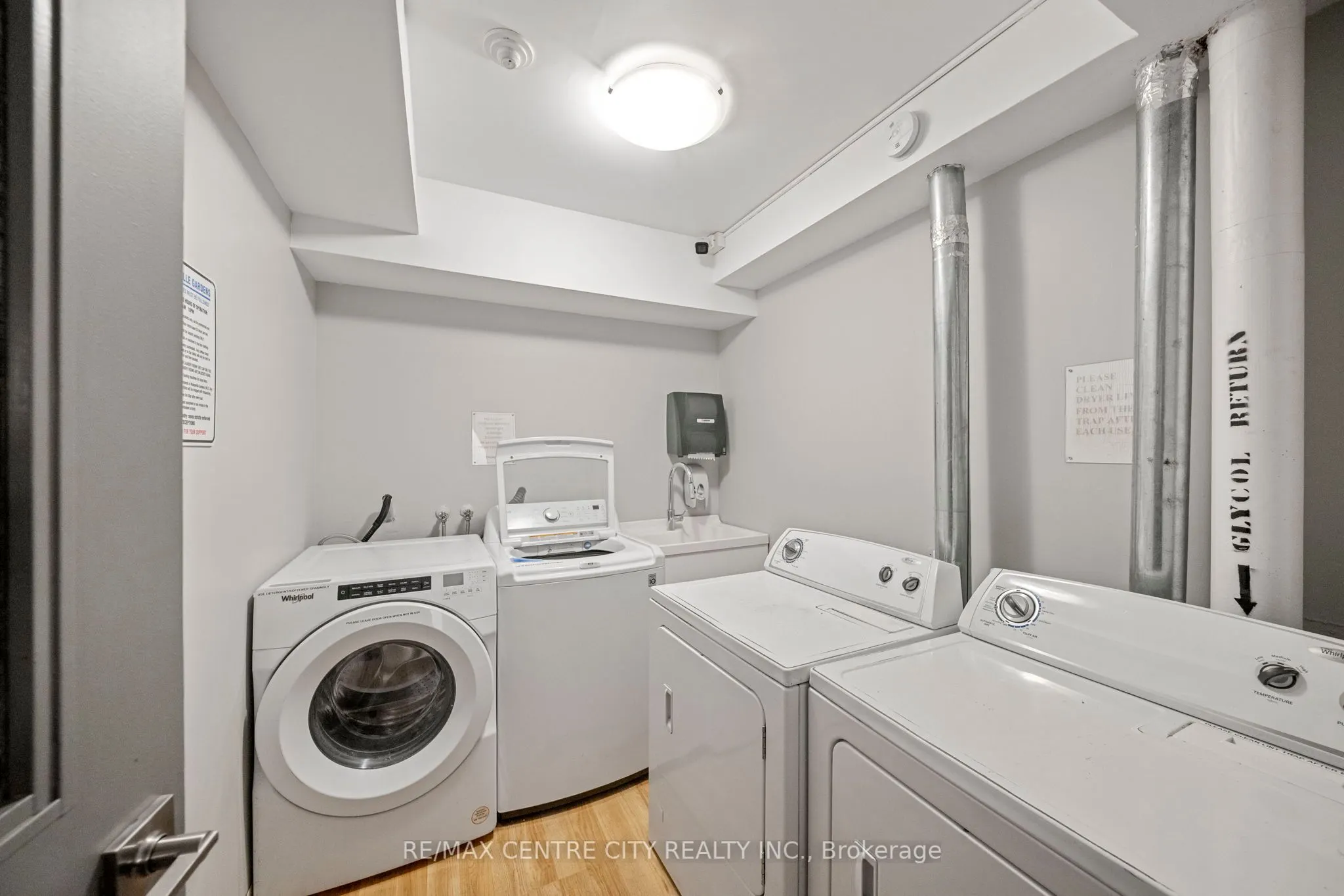 9 Jacksway Crescent, #202