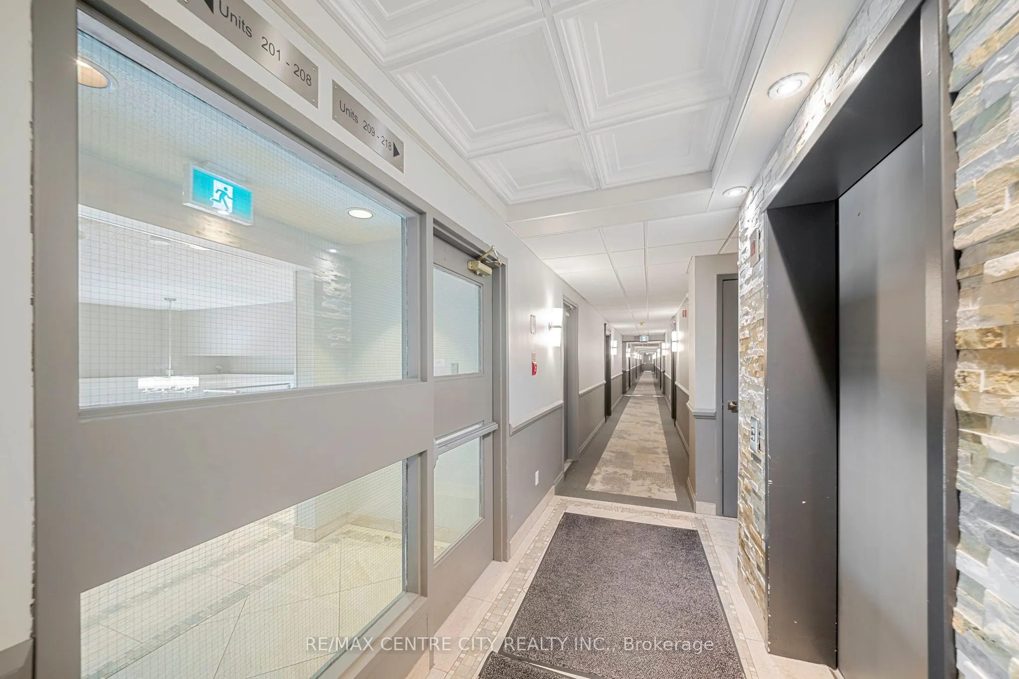 9 Jacksway Crescent, #202