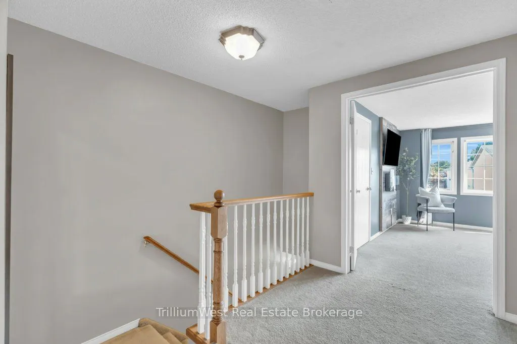 84 Westmeadow Drive, #9