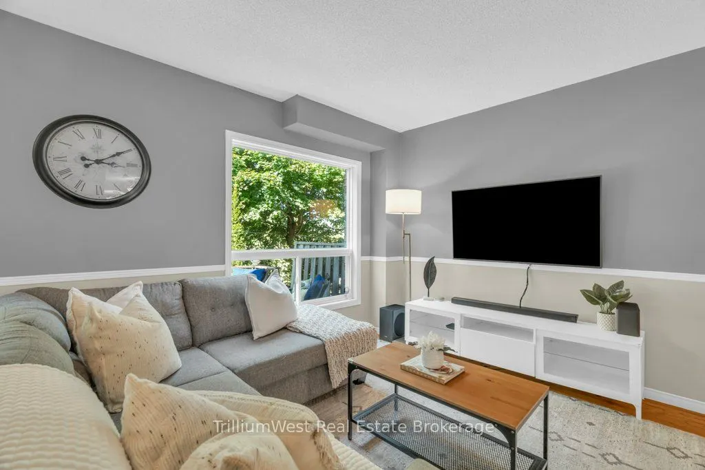 84 Westmeadow Drive, #9
