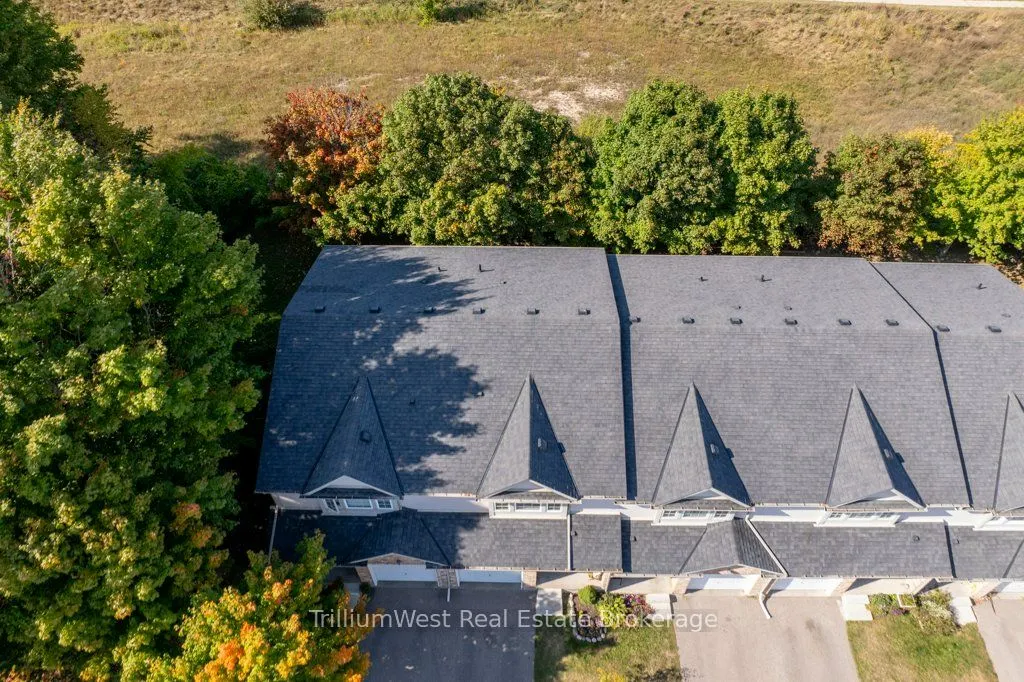 84 Westmeadow Drive, #9