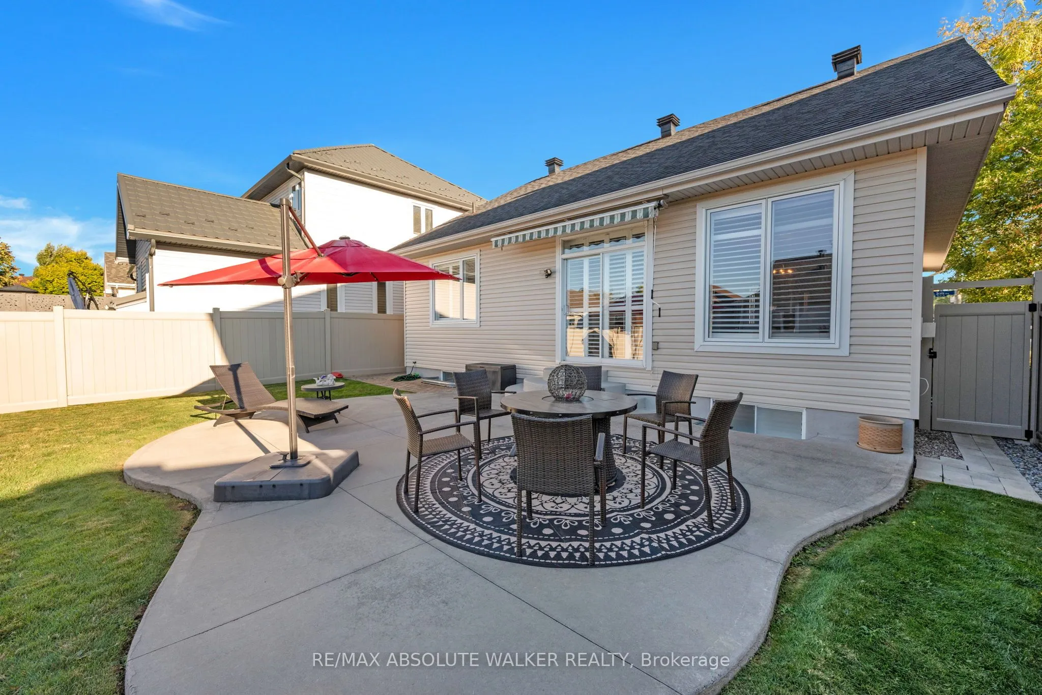 841 Scala Avenue