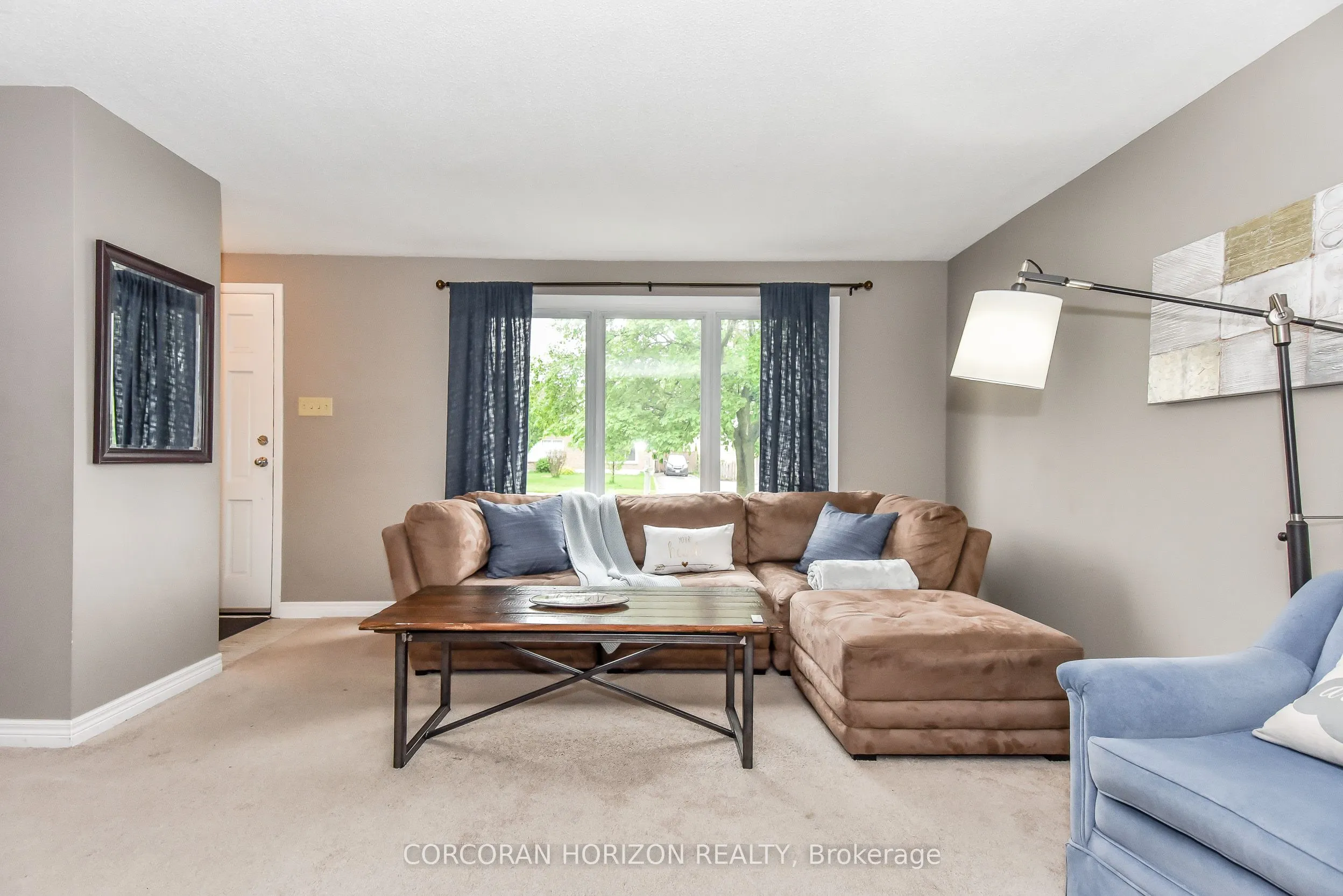 512 Elgin Street N