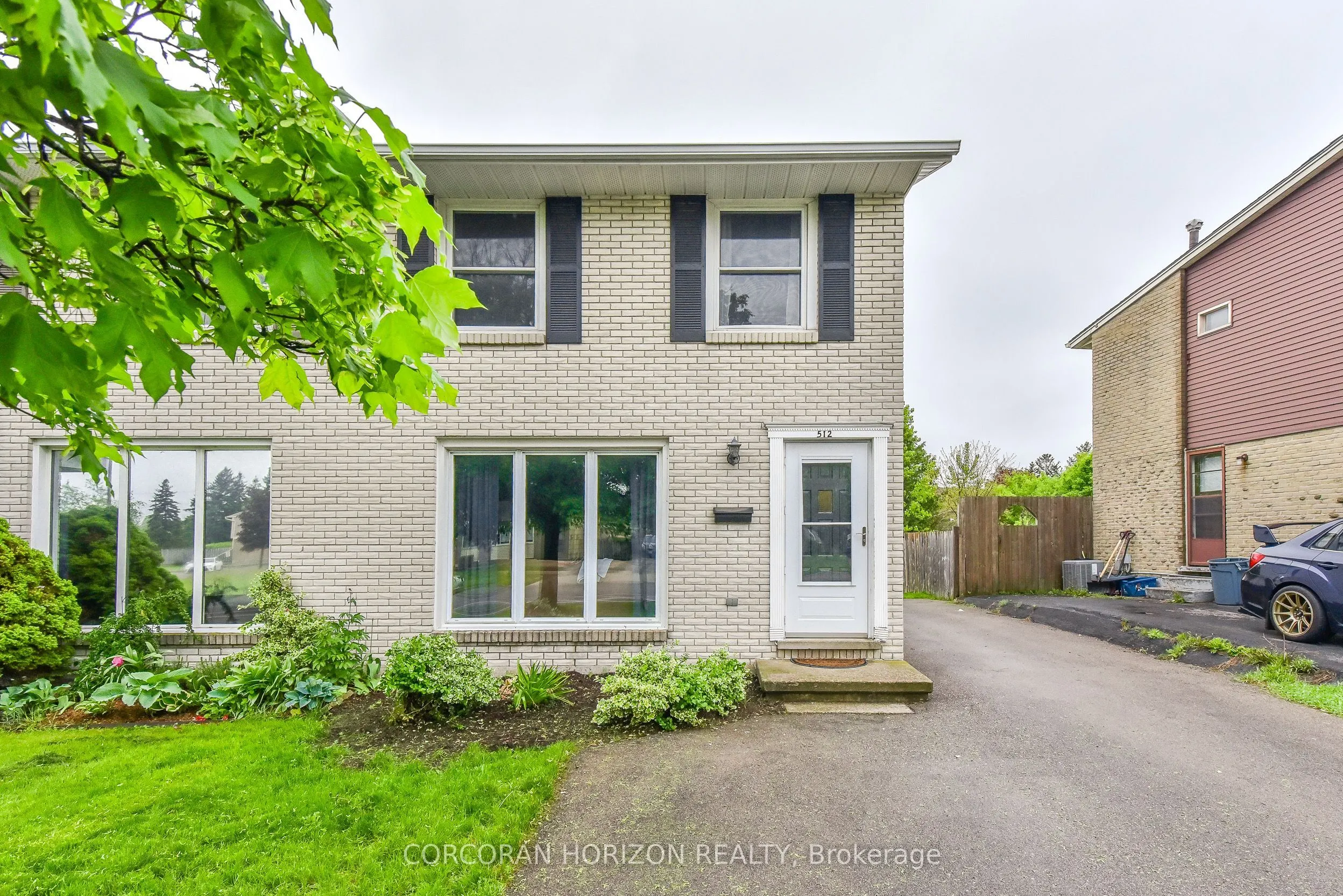 512 Elgin Street N