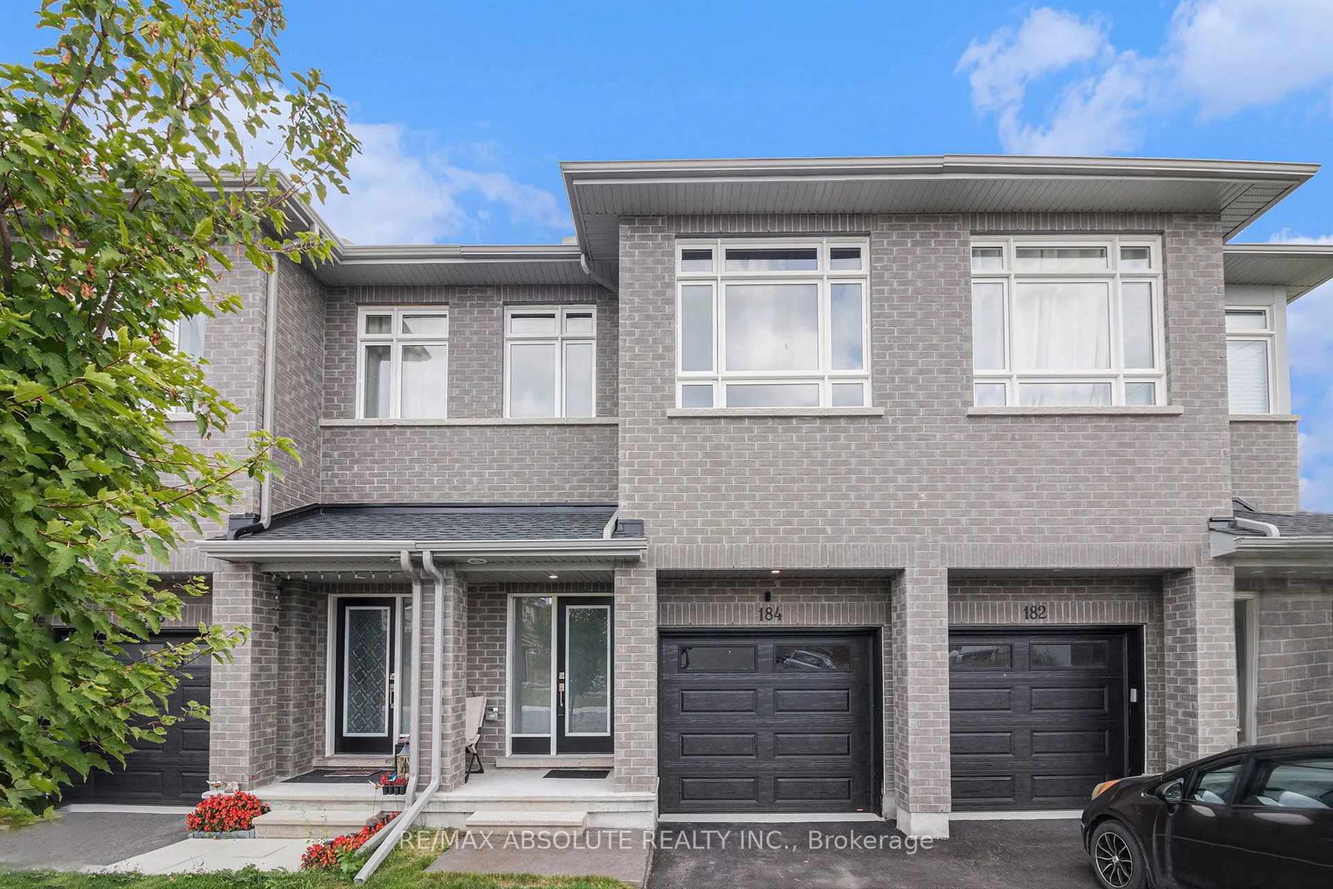 184 Hooper Street