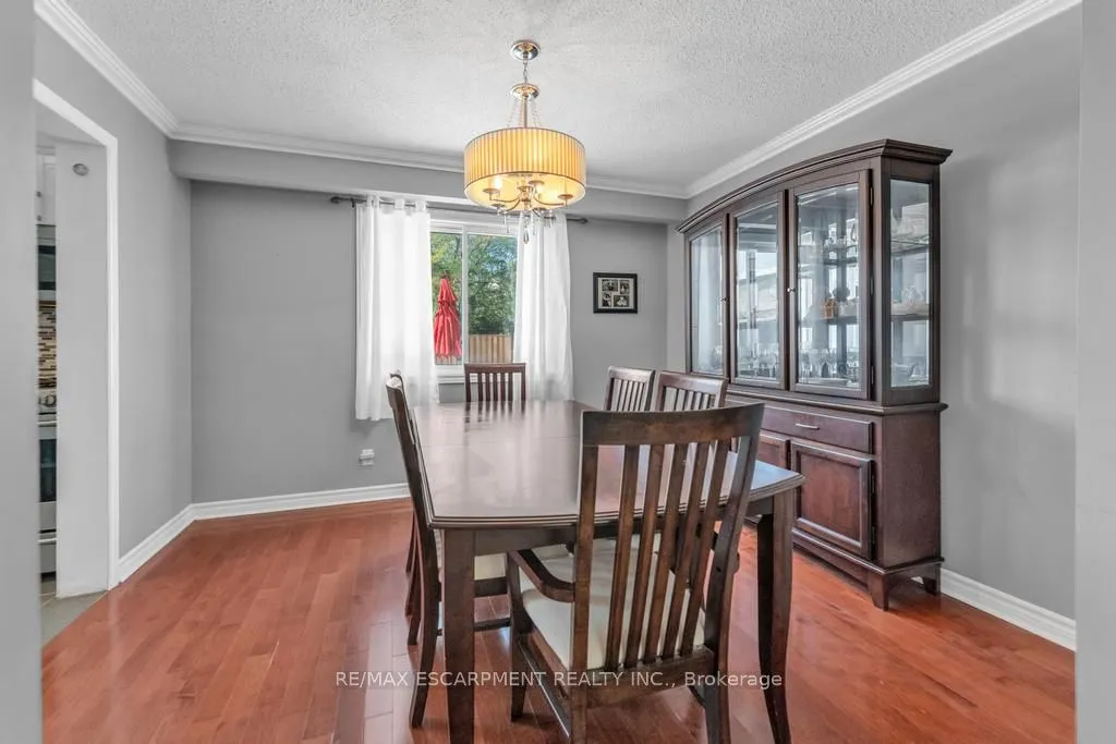 14 Greening Avenue