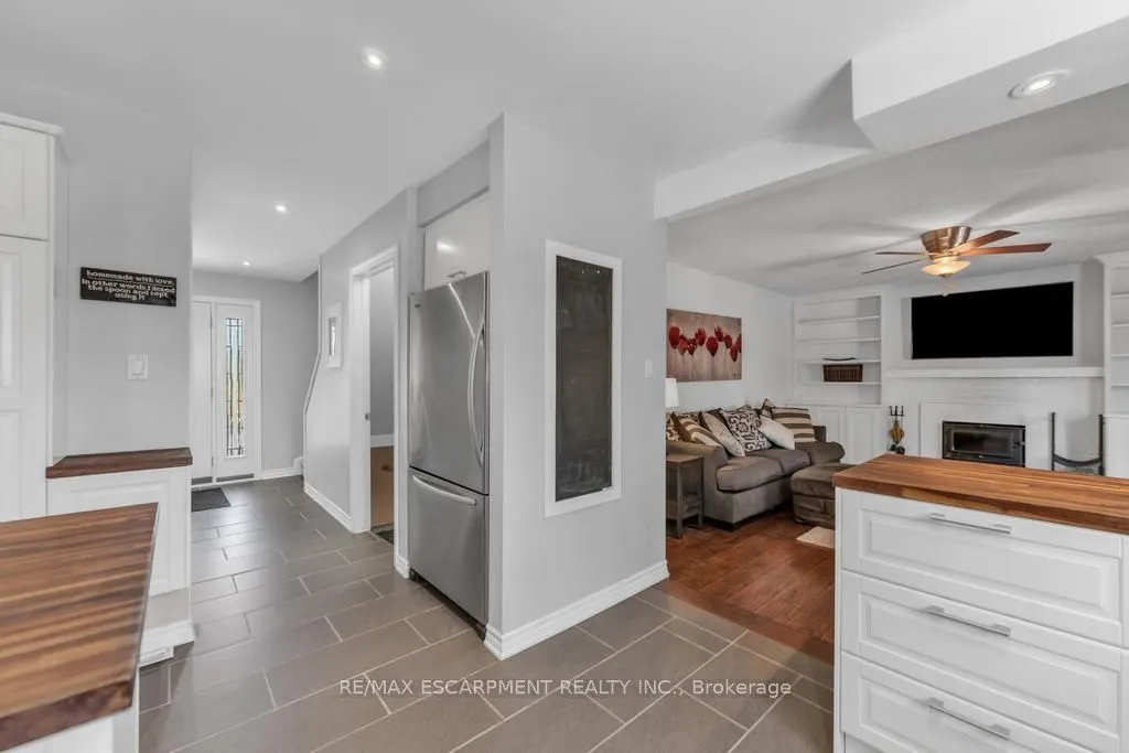 14 Greening Avenue