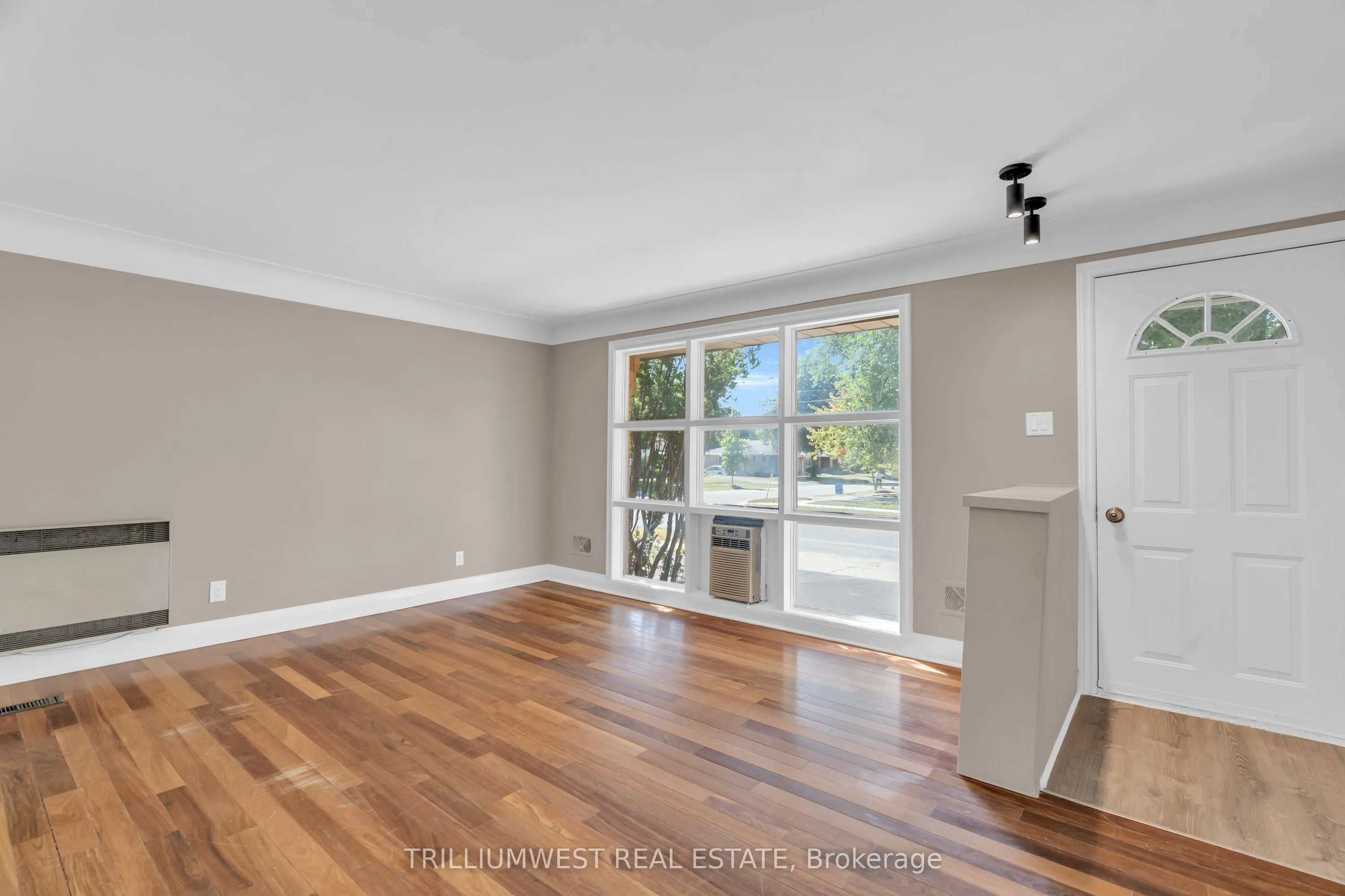 301 Franklin Street N, #A