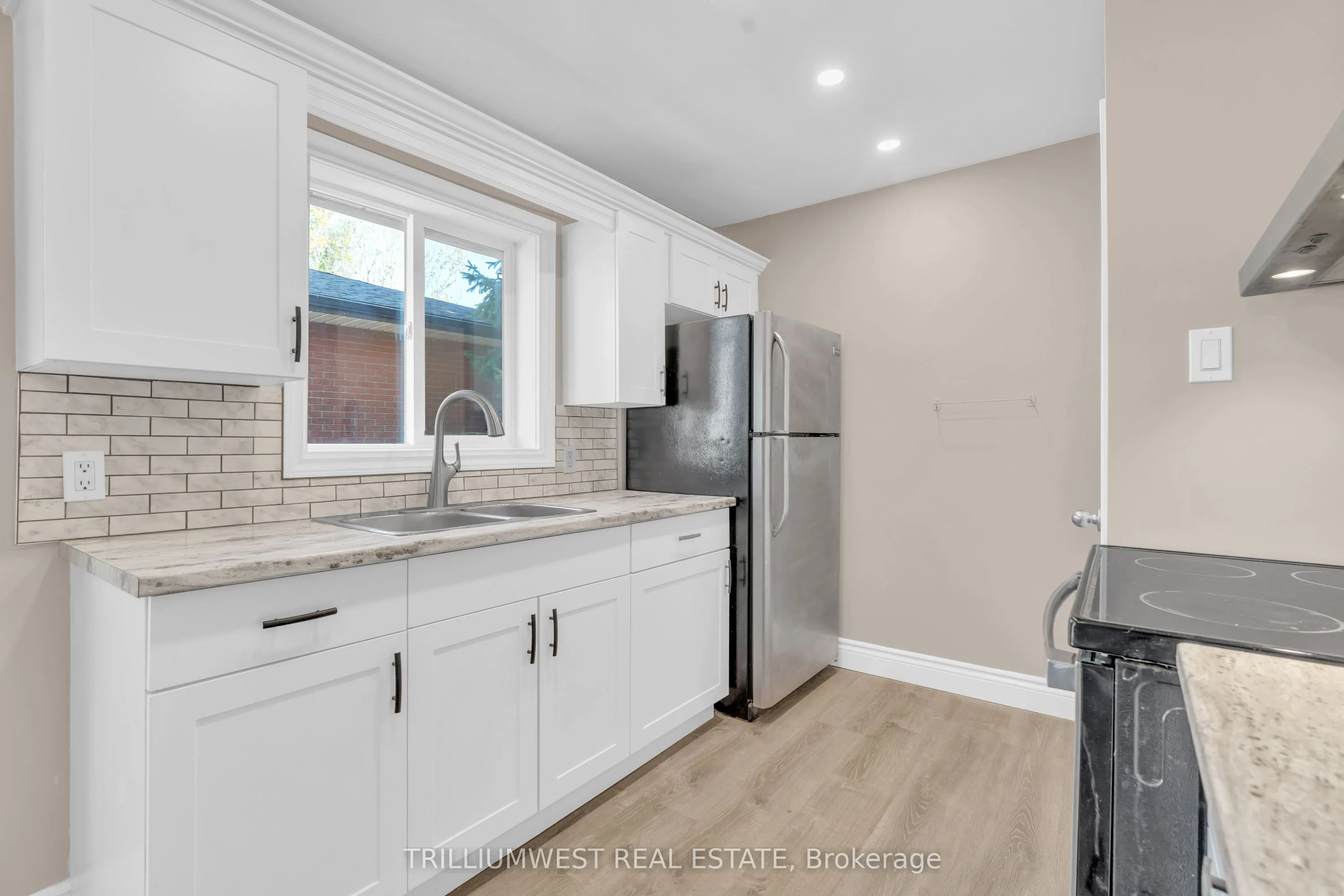 301 Franklin Street N, #A