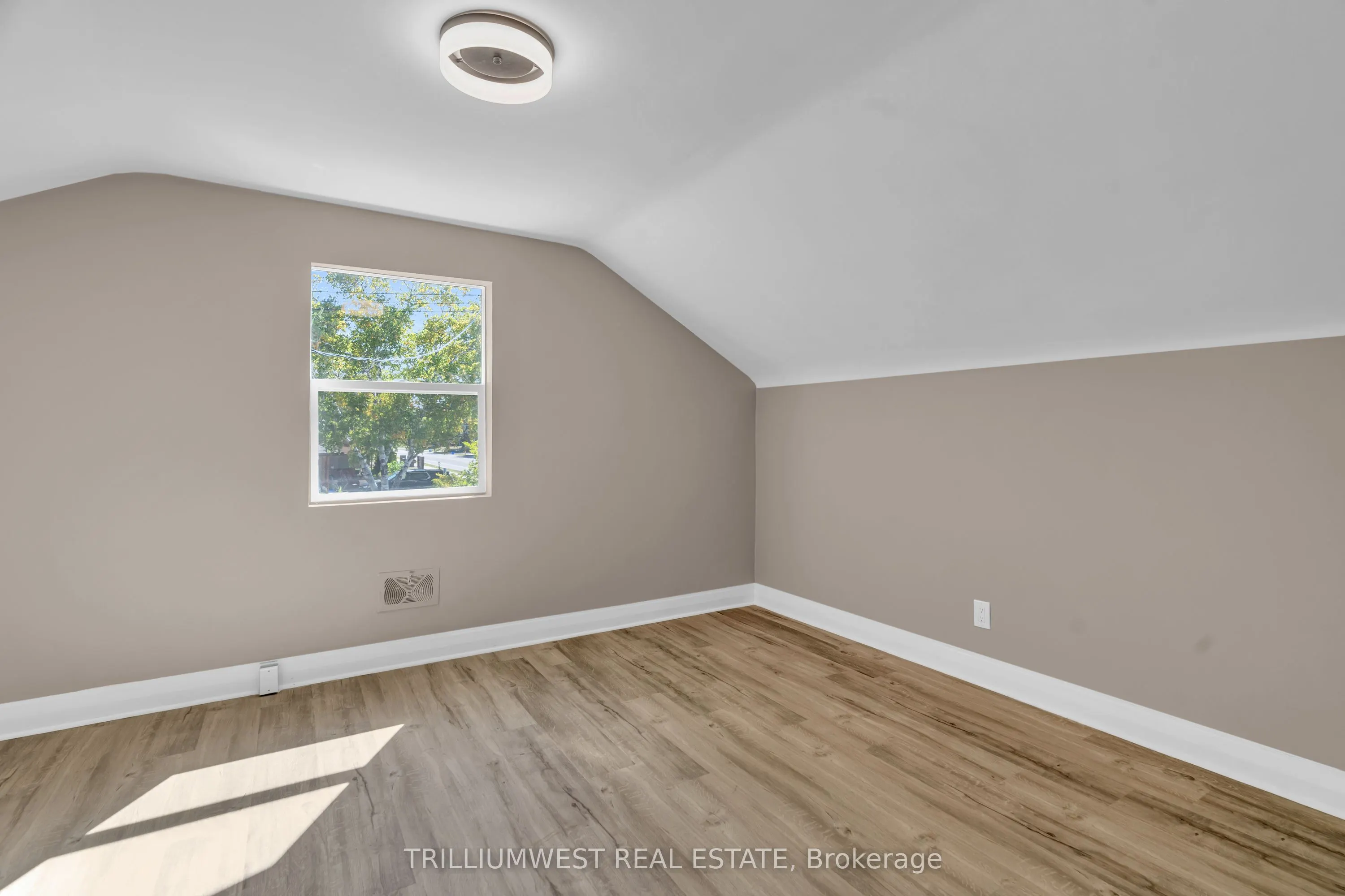 301 Franklin Street N, #A