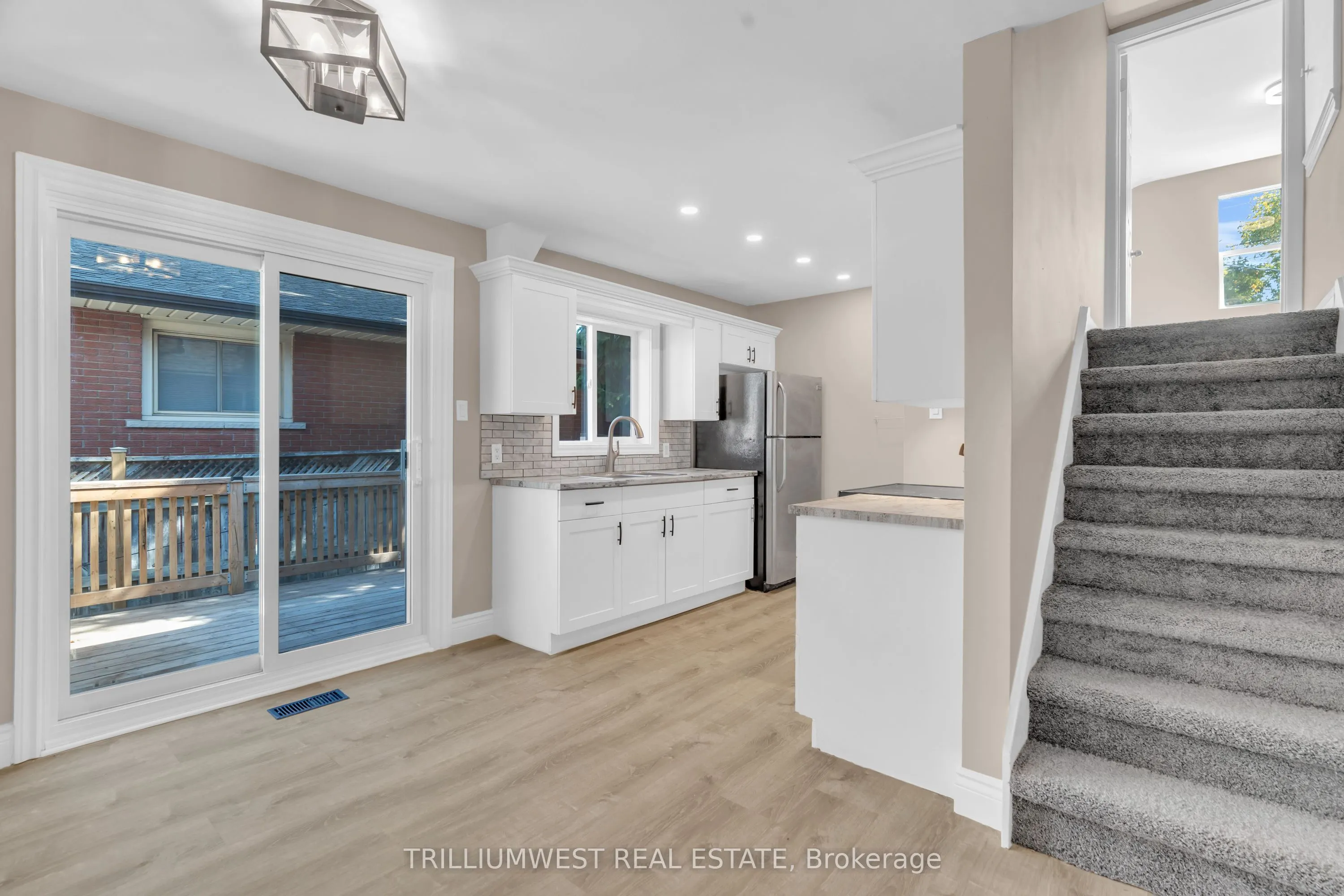 301 Franklin Street N, #A
