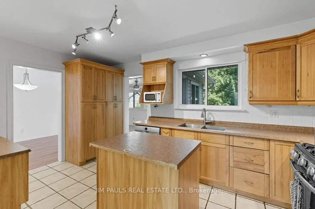 207 Spring Trail