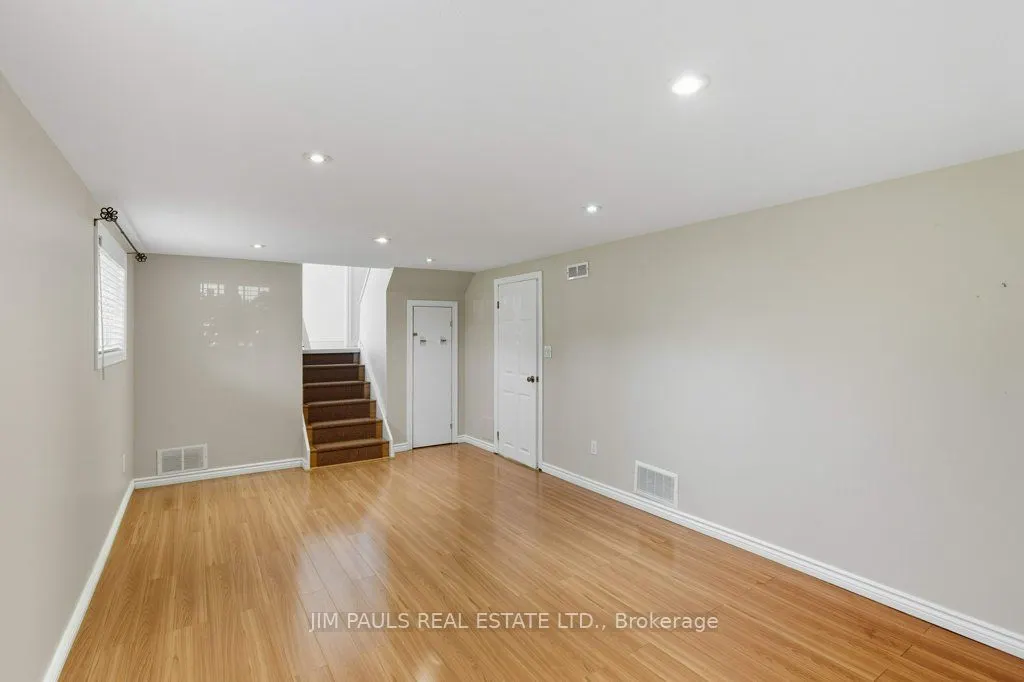 207 Spring Trail