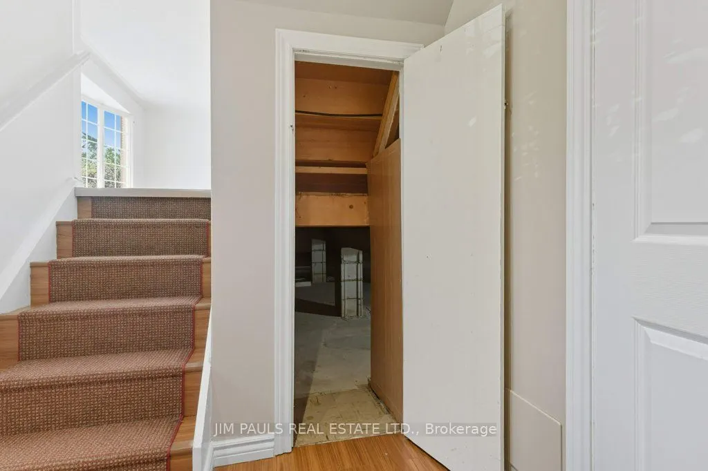 207 Spring Trail