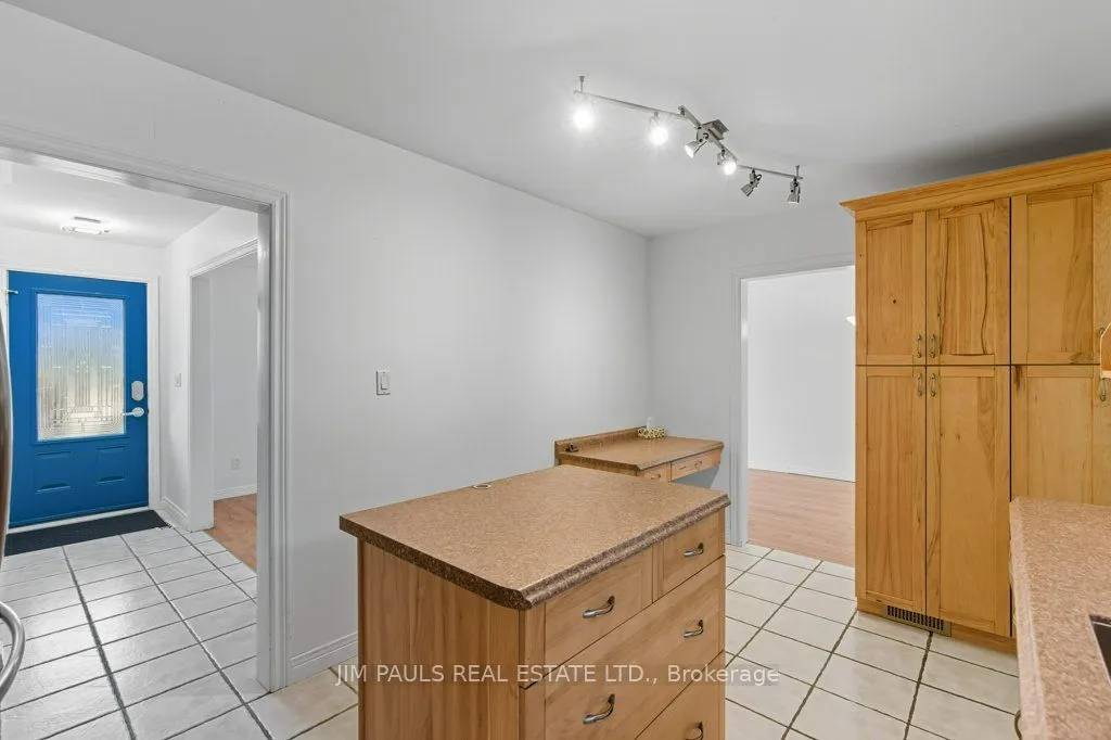 207 Spring Trail