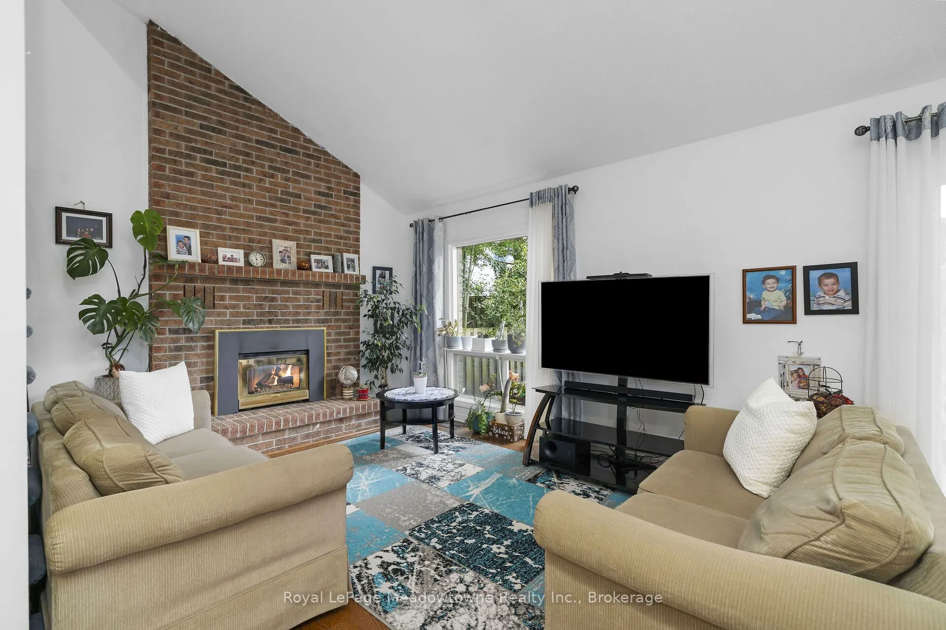 11 Valeriote Place