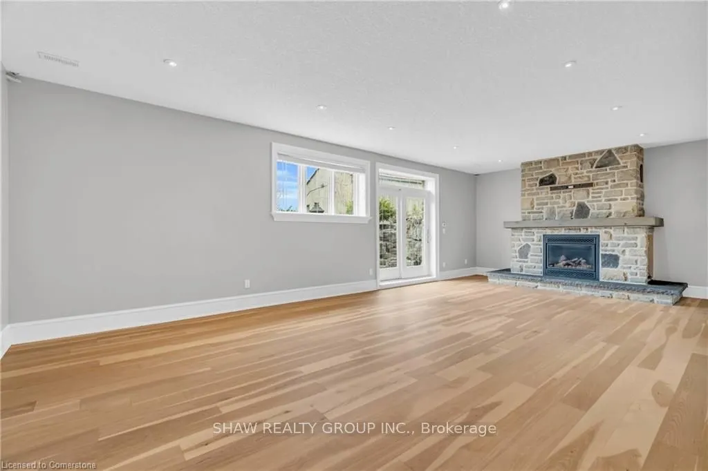 1436 Snyders Road